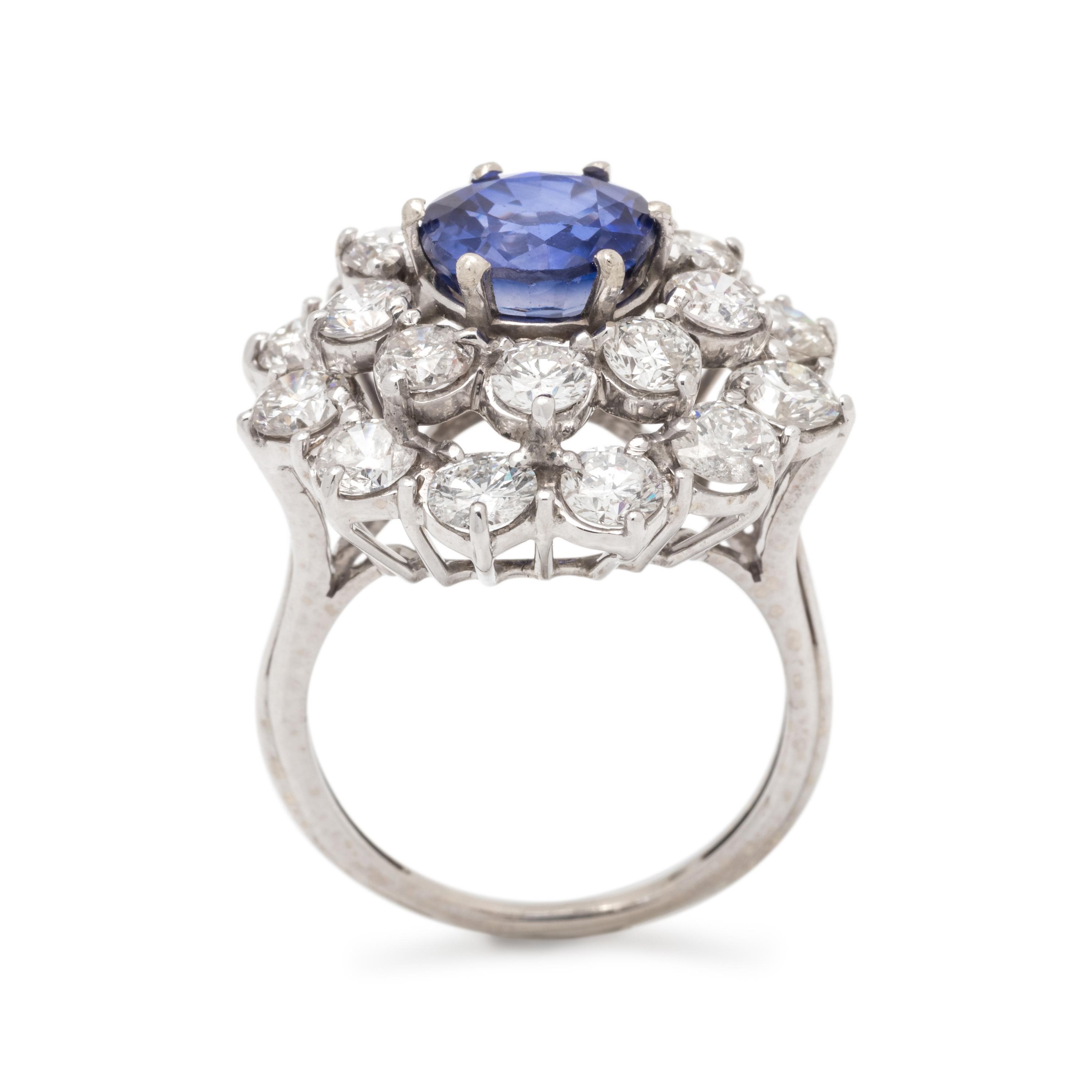 SAPPHIRE AND DIAMOND RING