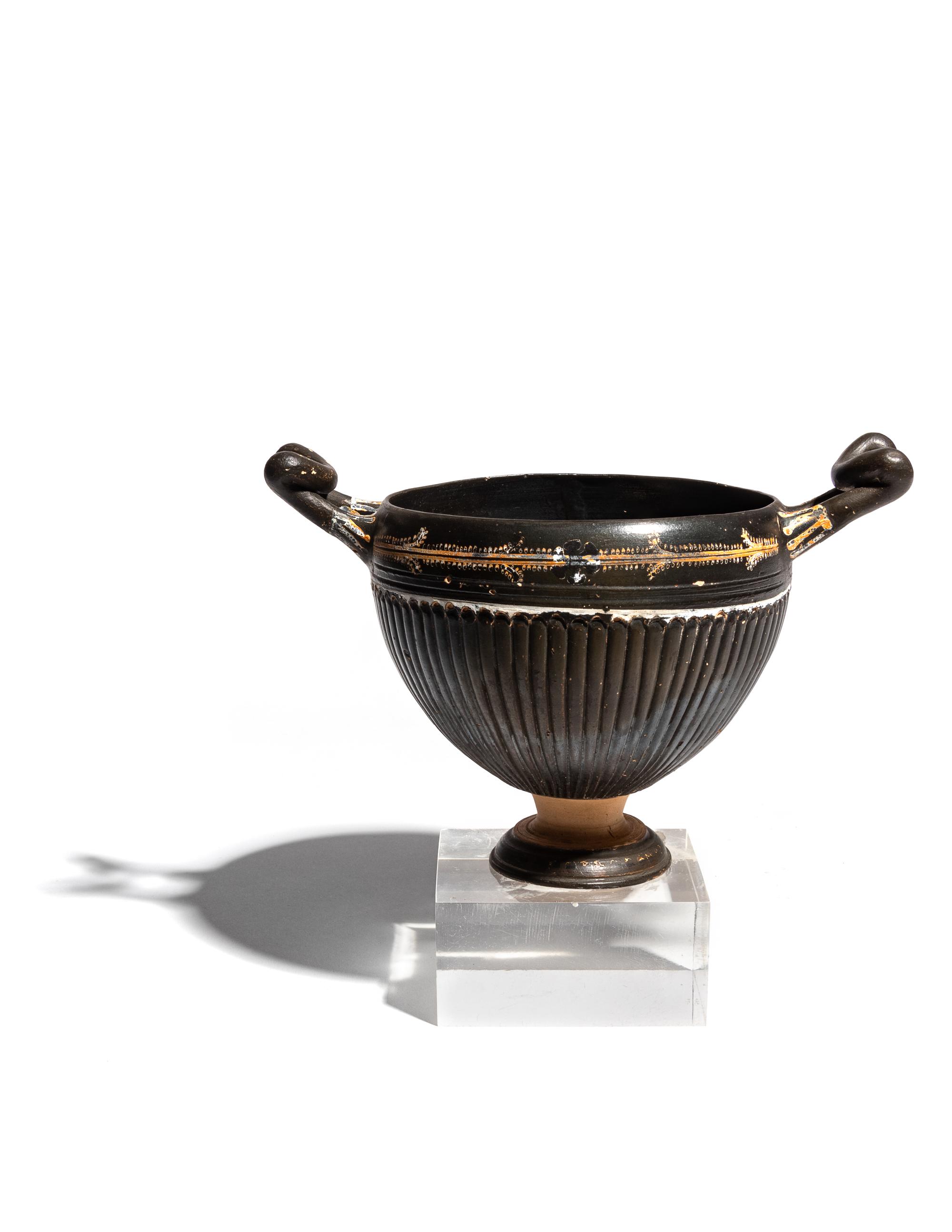 An Apulian Gnathian-Ware Ribbed Kotyle