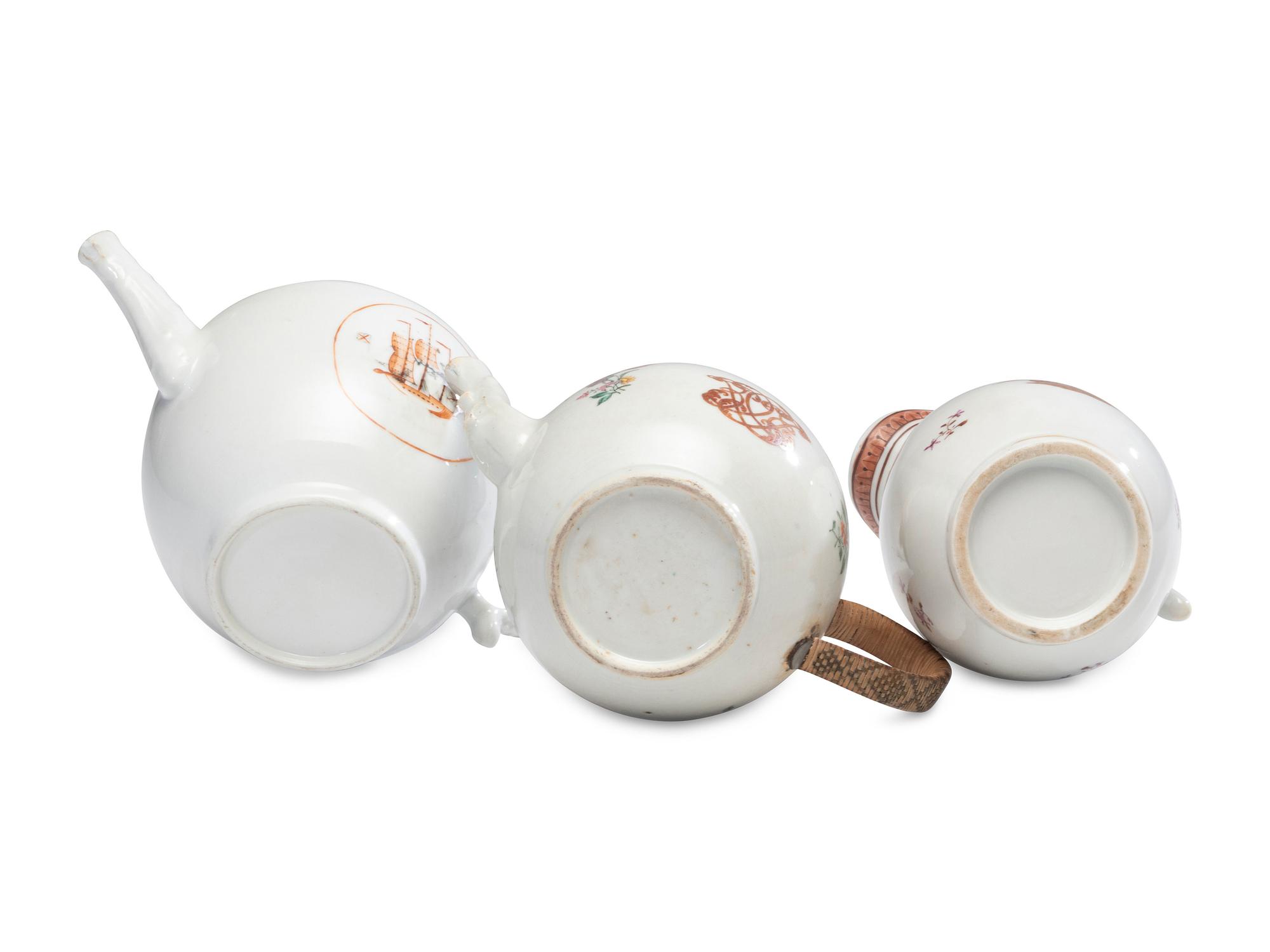 Five Chinese Export Porcelain Articles