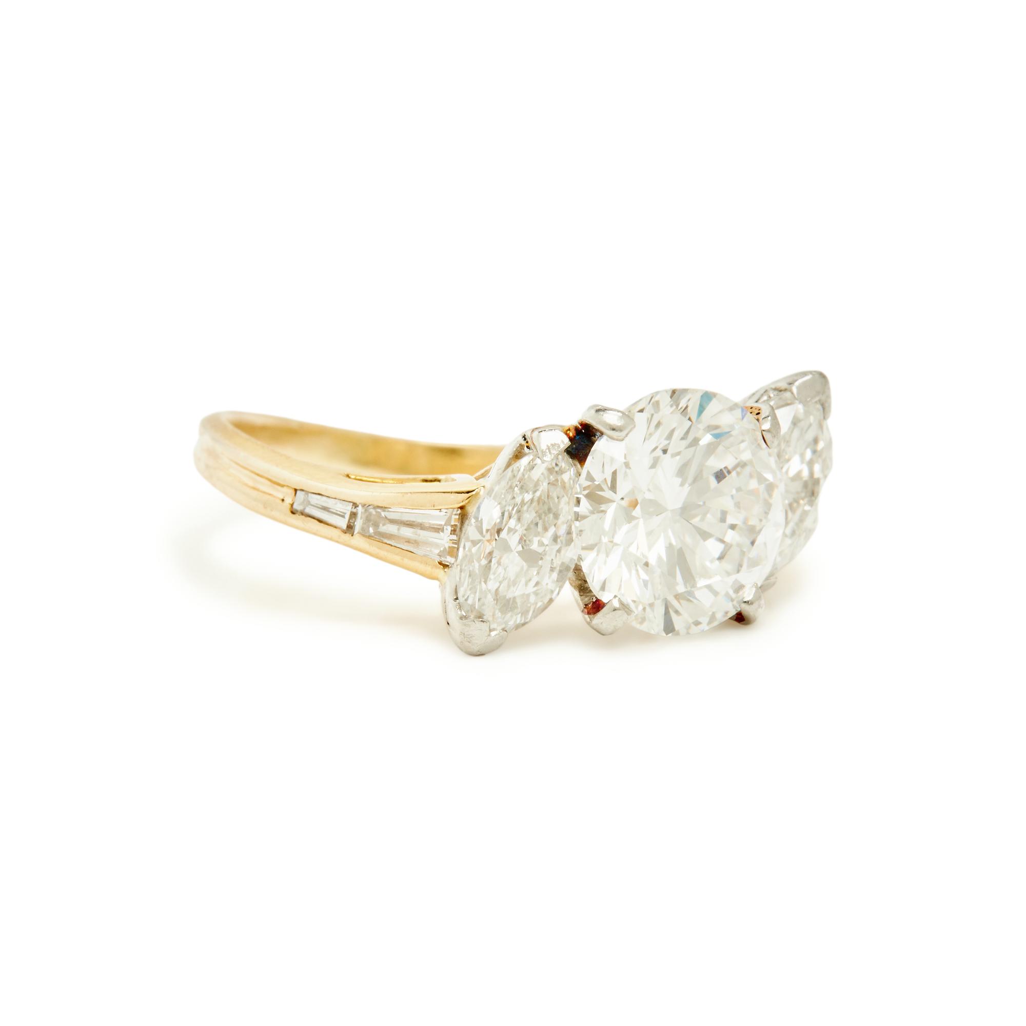 DIAMOND RING