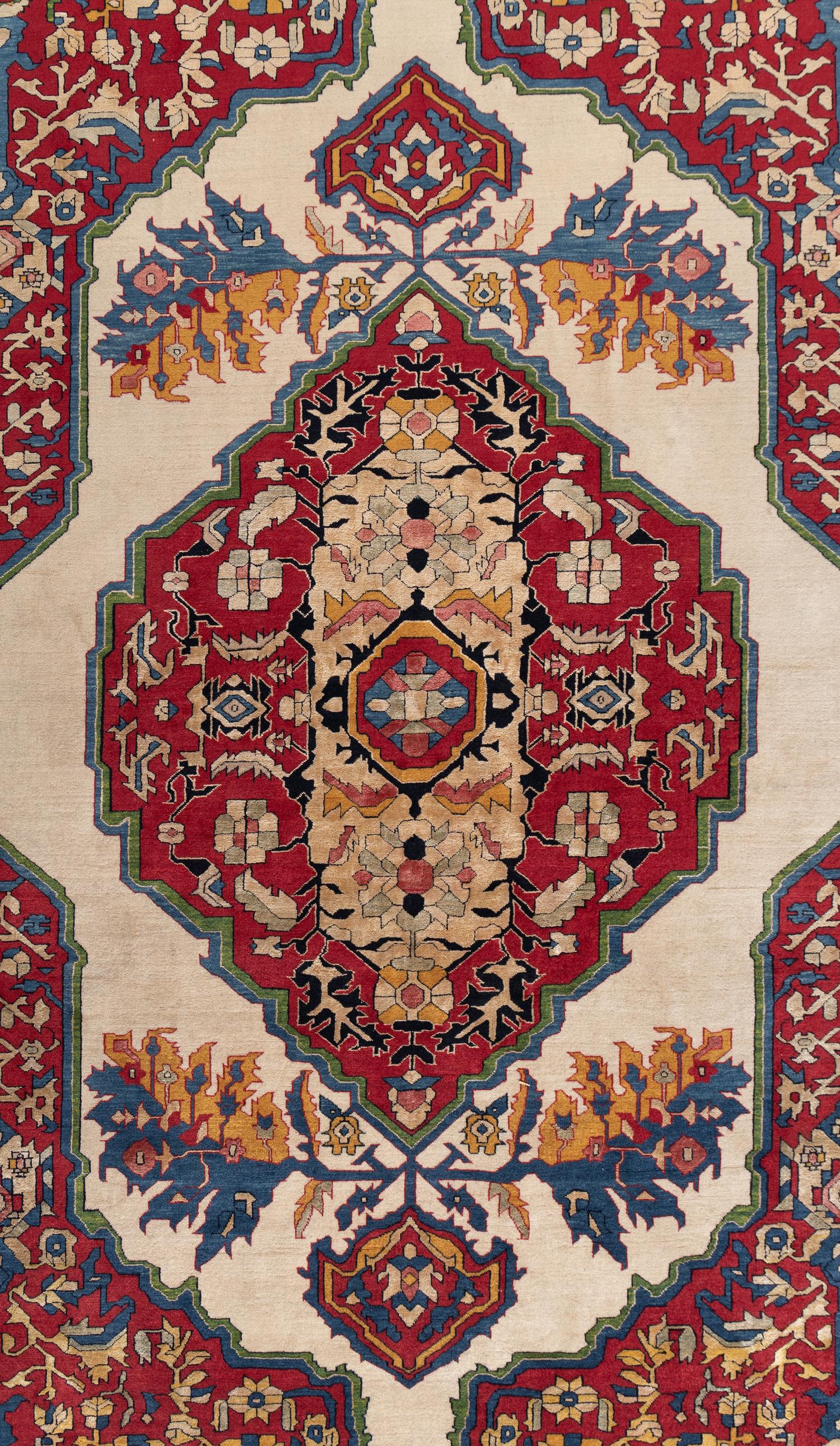 A Bakhshaish Wool Rug