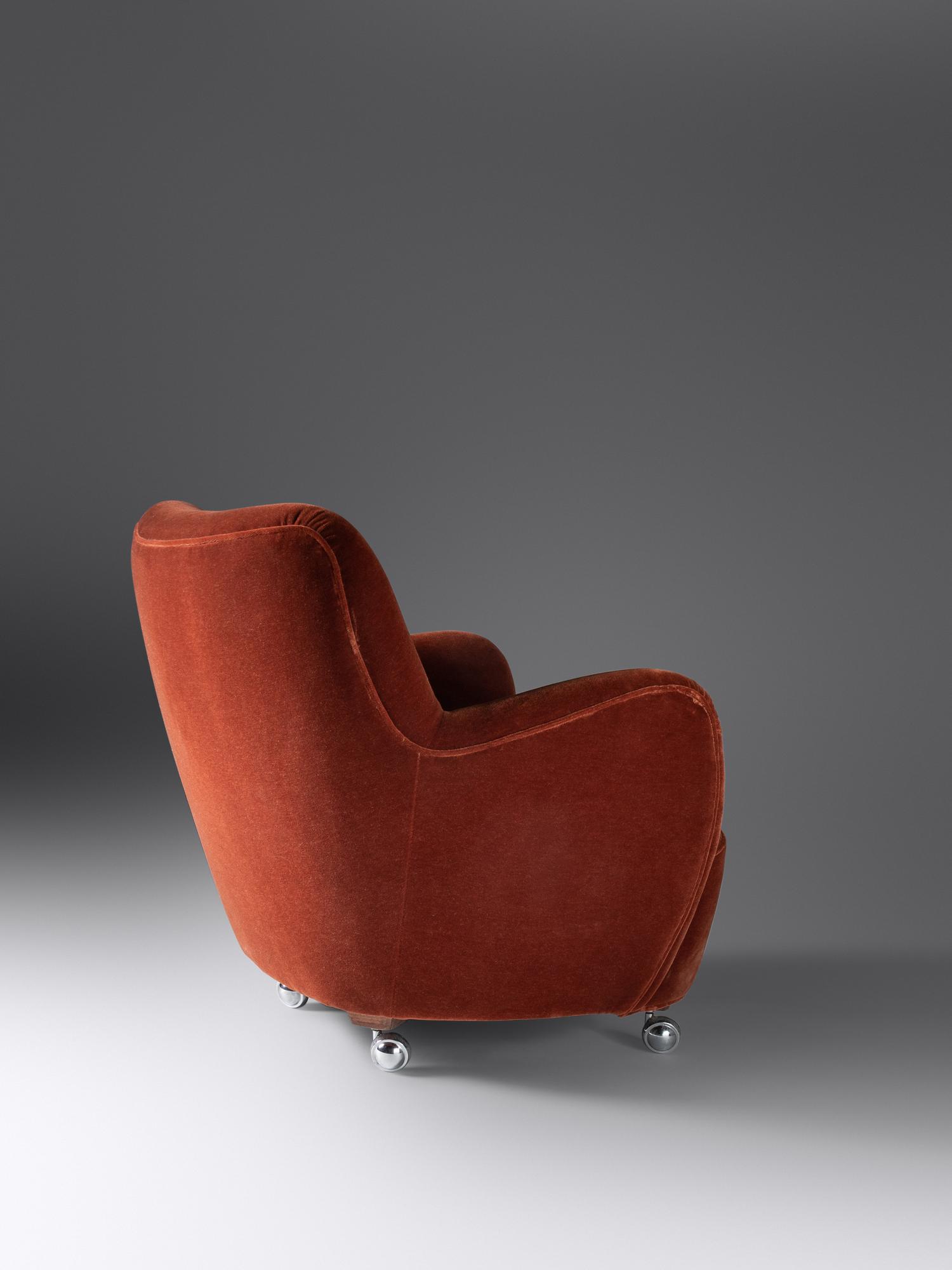 Barrel Lounge Chair, model 100A Vladimir Kagan Designs Inc., USA