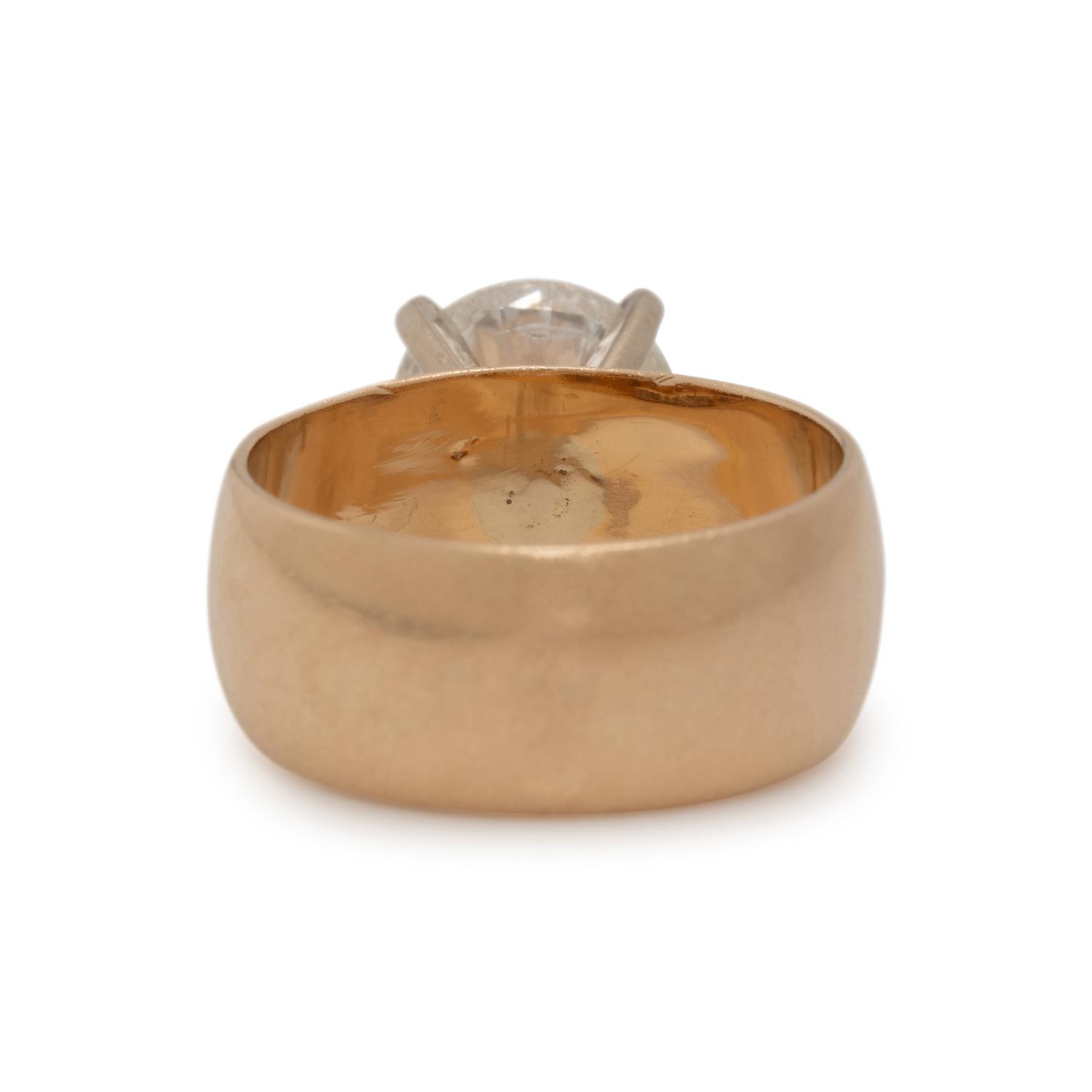 YELLOW GOLD AND CLARITY ENHANCED DIAMOND RING