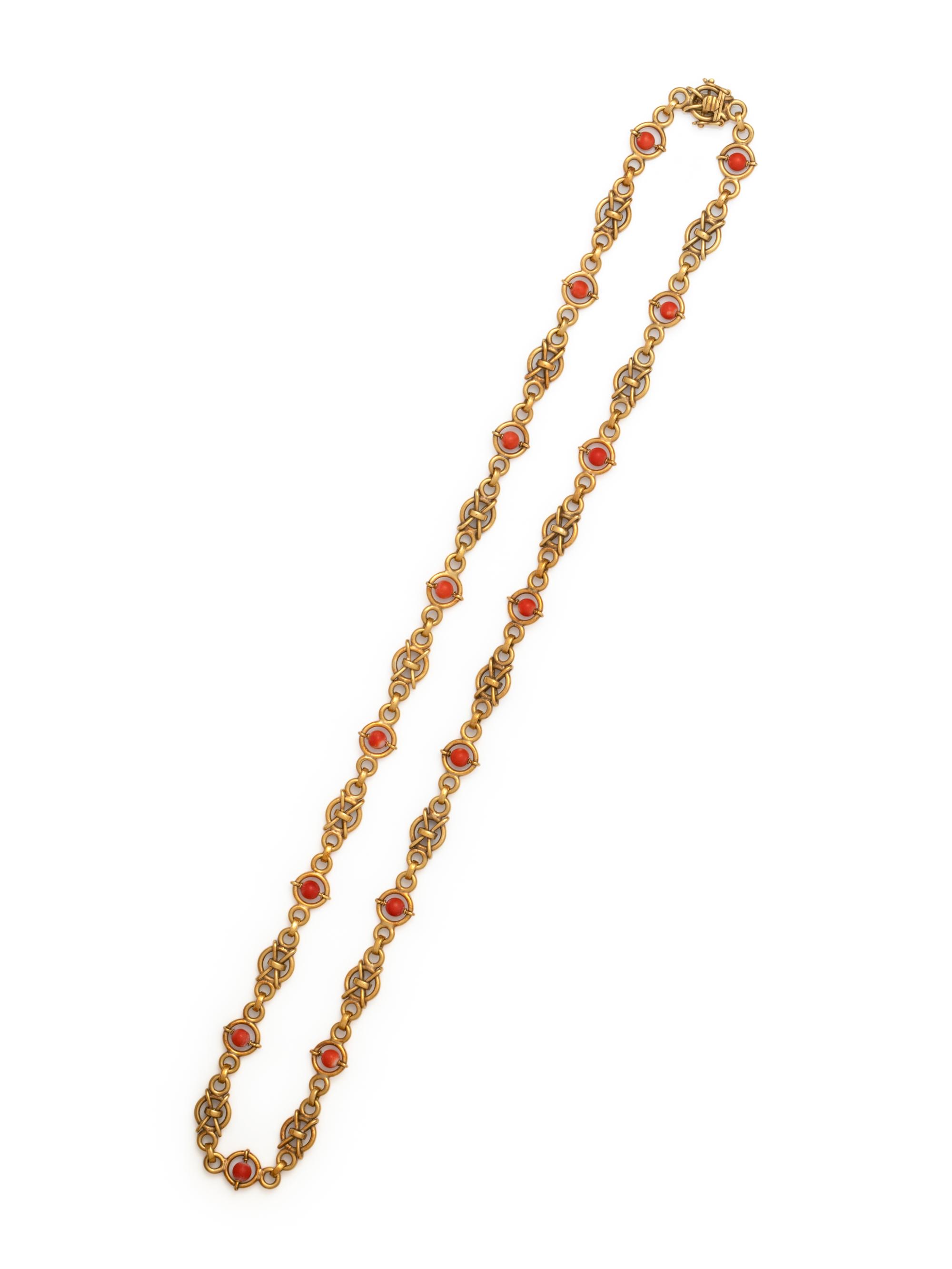 YELLOW GOLD AND CORAL NECKLACE
