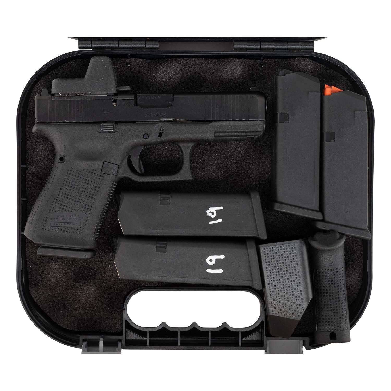 *Glock 19 Gen5 MOS Pistol with with Trijicon RM07 RMR Sight, Box & 5 Magazines