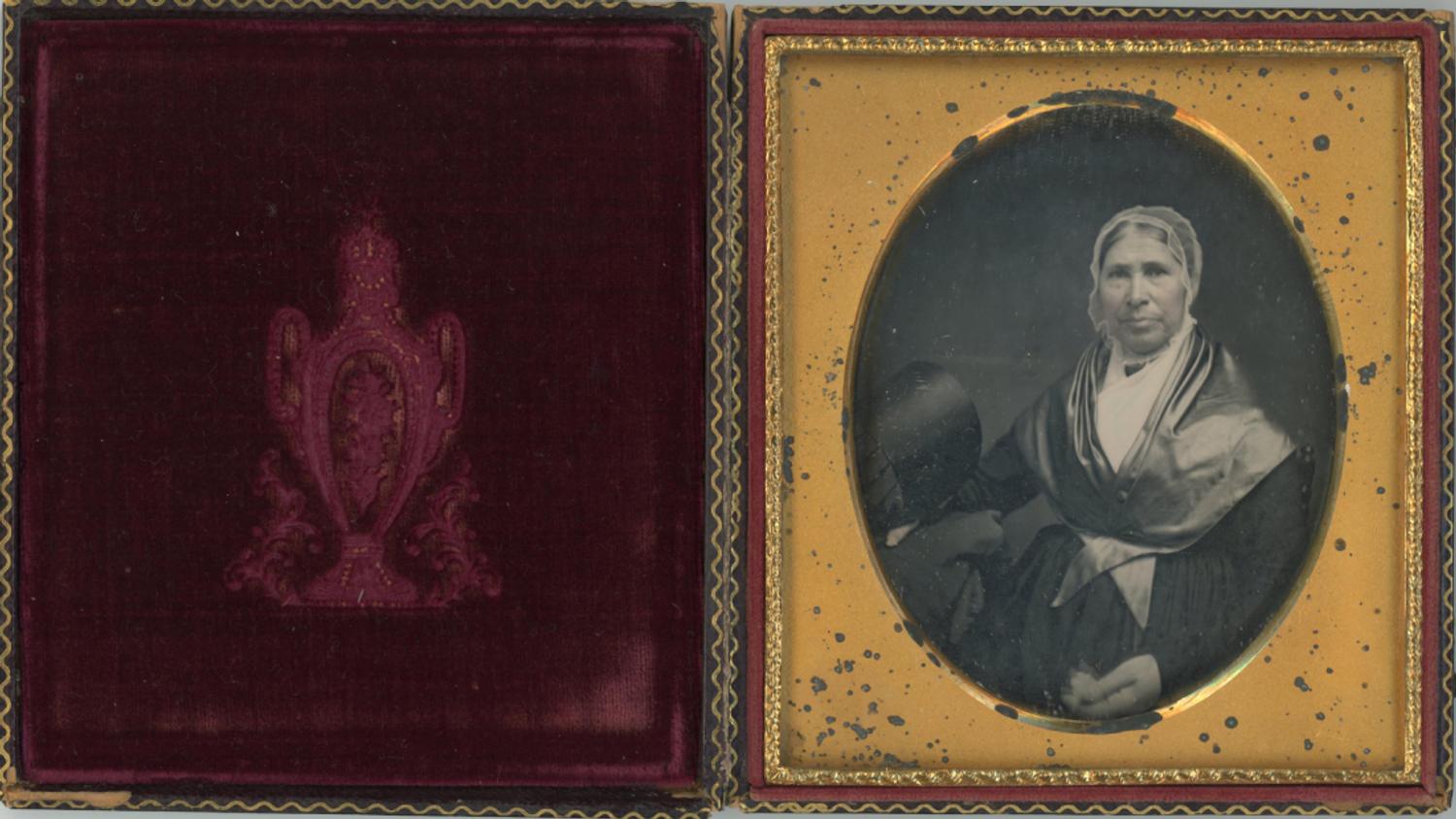 [Daguerreotype] Quaker Woman -- Two Images