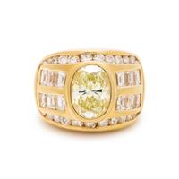COLORED DIAMOND AND DIAMOND RING