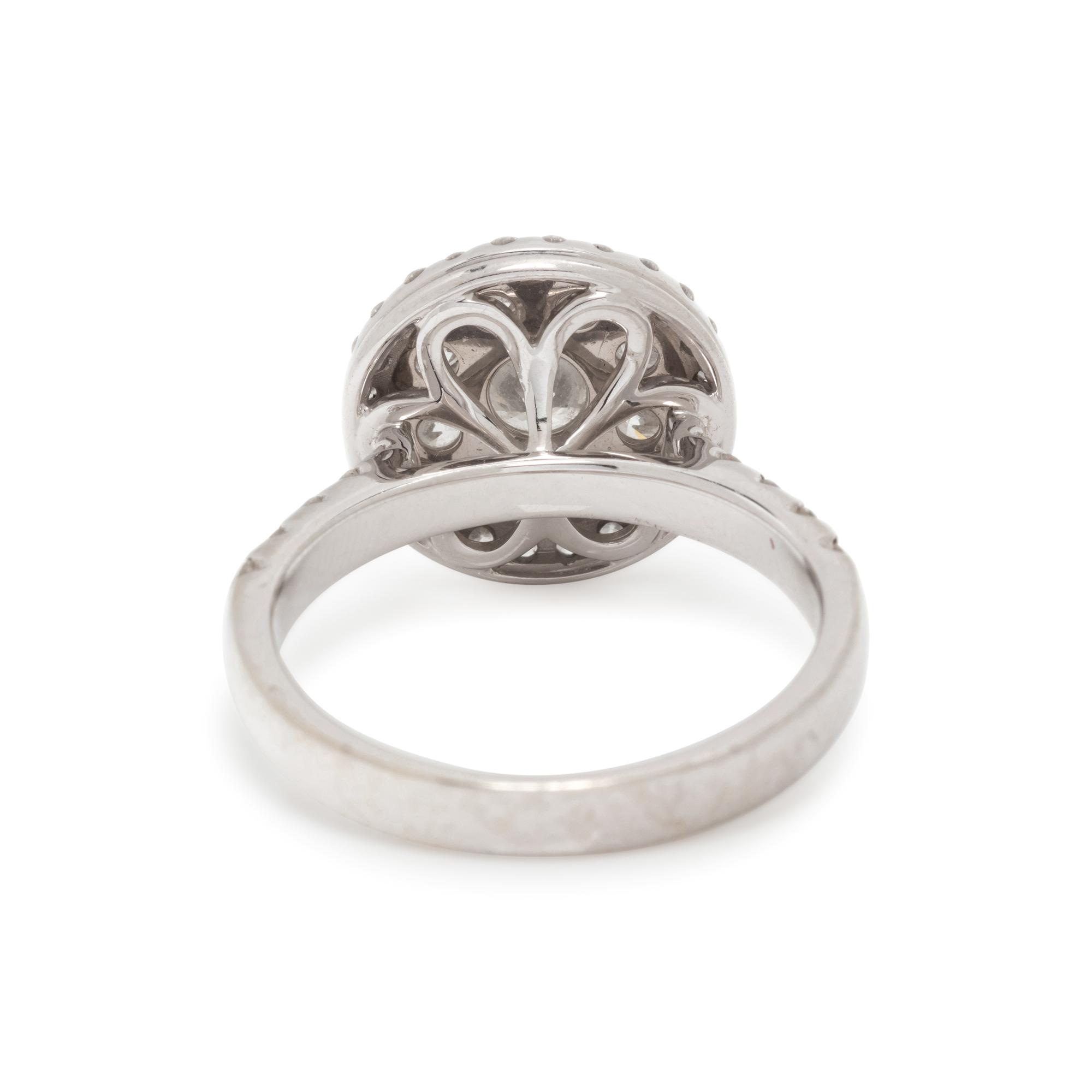 WHITE GOLD AND DIAMOND RING