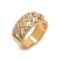 YELLOW GOLD AND DIAMOND RING