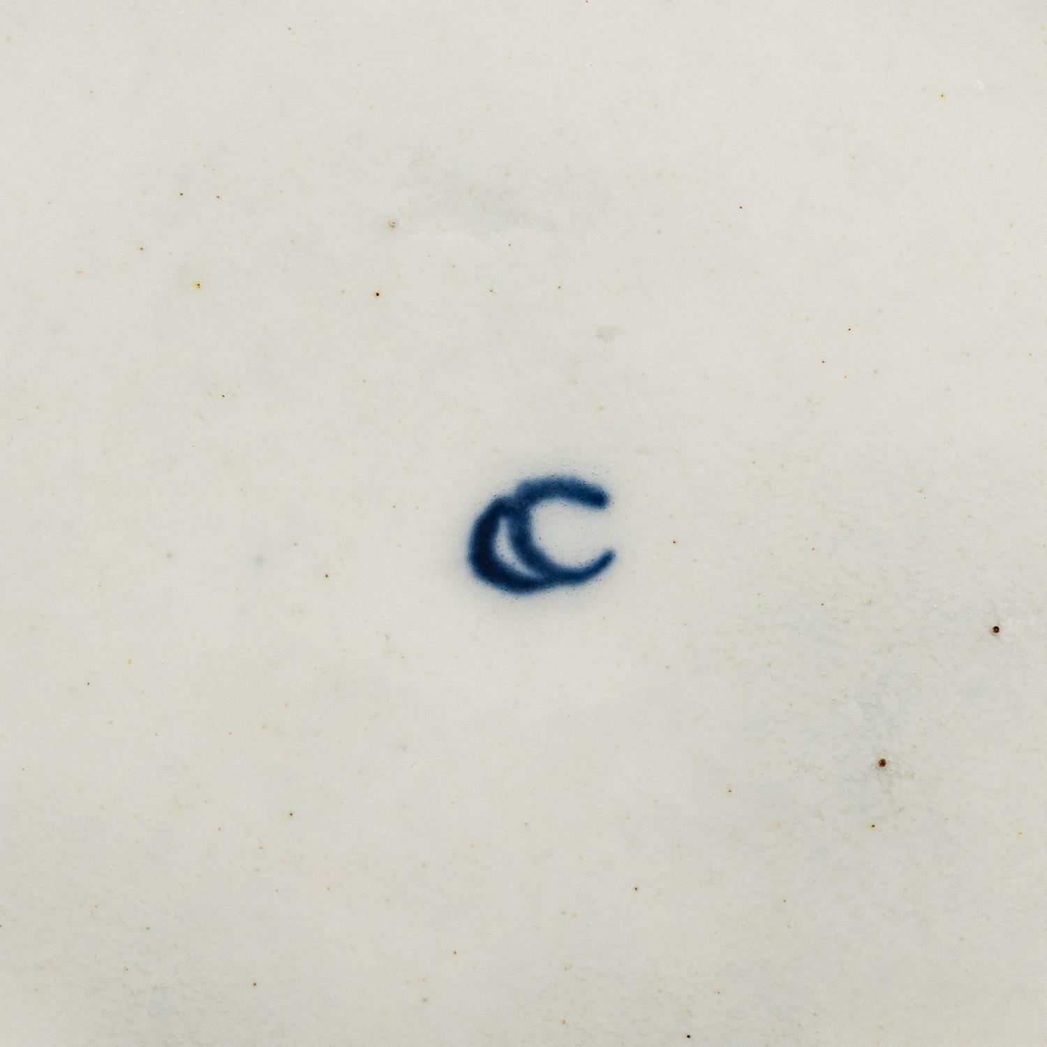 Sixteen Worcester Porcelain Table Articles