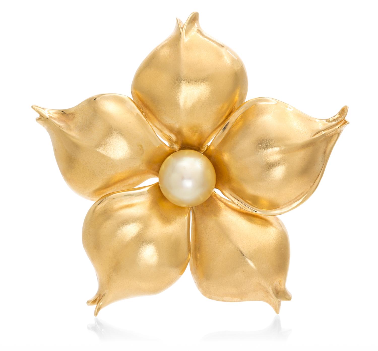 An 18 Karat Yellow Gold and Cultured South Sea Pearl Flower Brooch, Nini, 49.50 dwts.