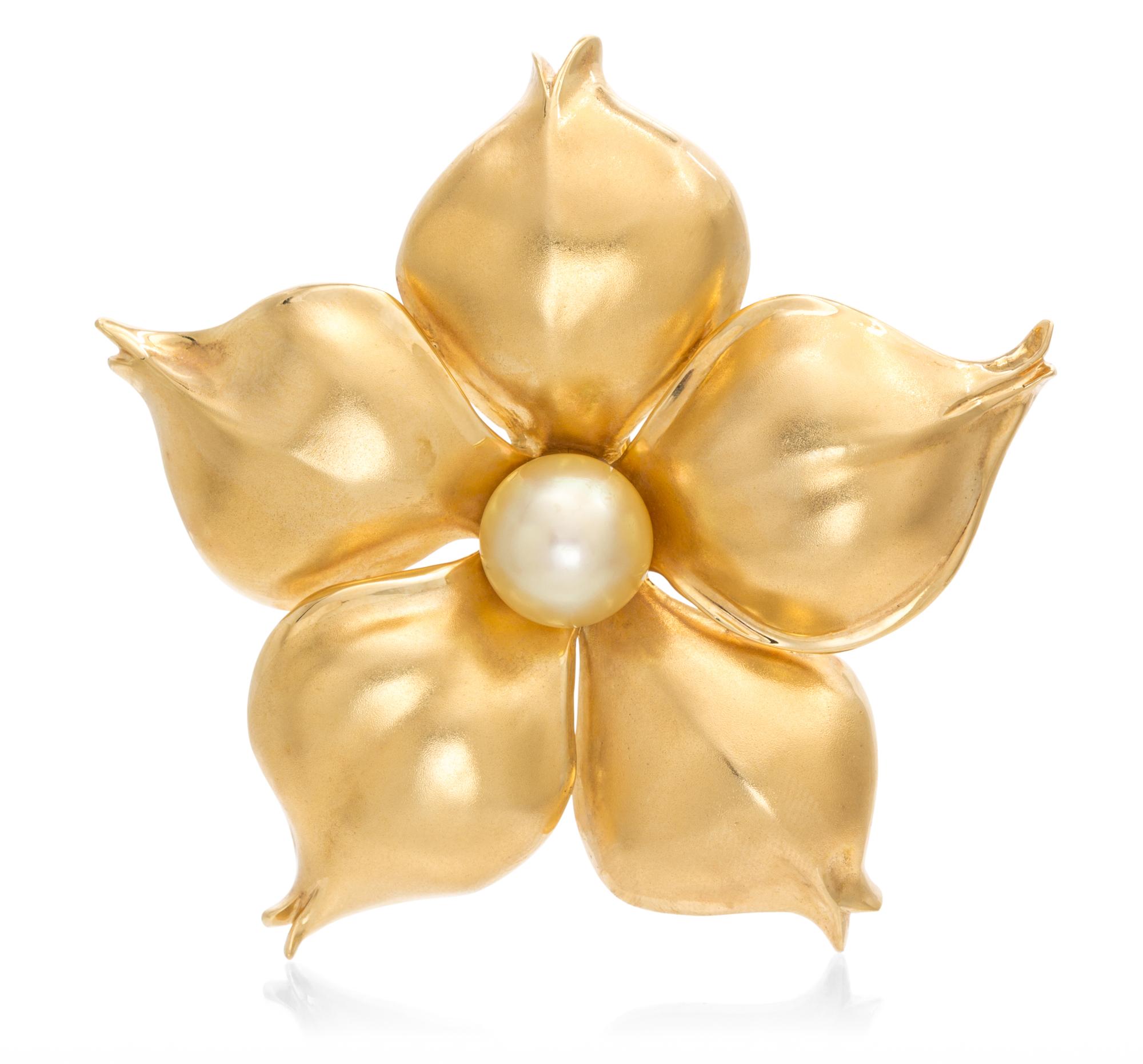 An 18 Karat Yellow Gold and Cultured South Sea Pearl Flower Brooch, Nini, 49.50 dwts.