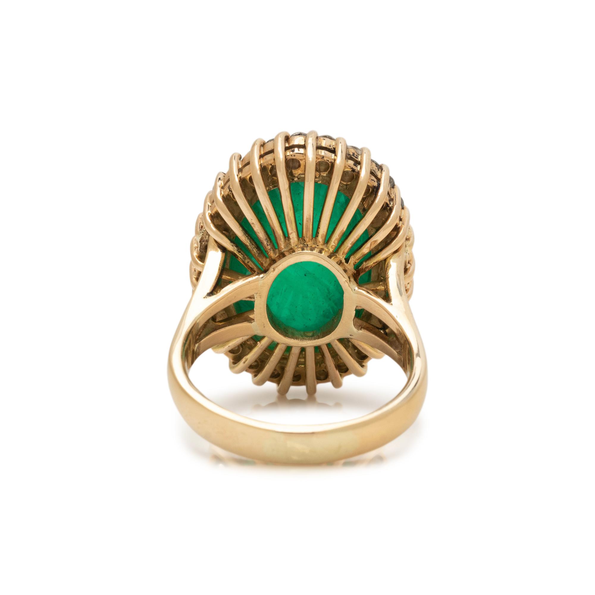 EMERALD AND DIAMOND RING