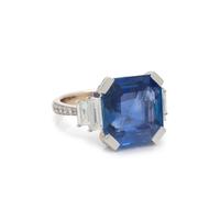 SAPPHIRE AND DIAMOND RING