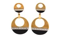 BICOLOR GOLD, ONYX AND DIAMOND EARCLIPS