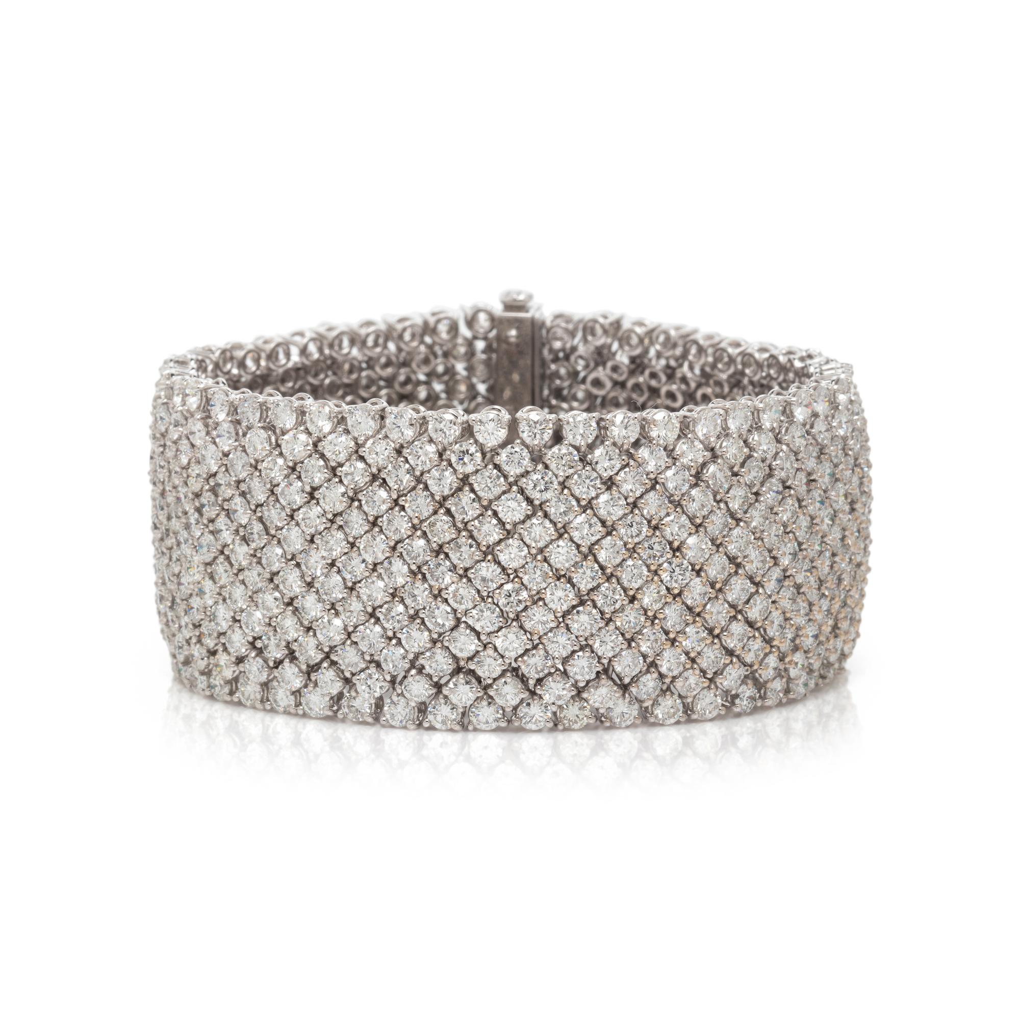 WHITE GOLD AND DIAMOND BRACELET