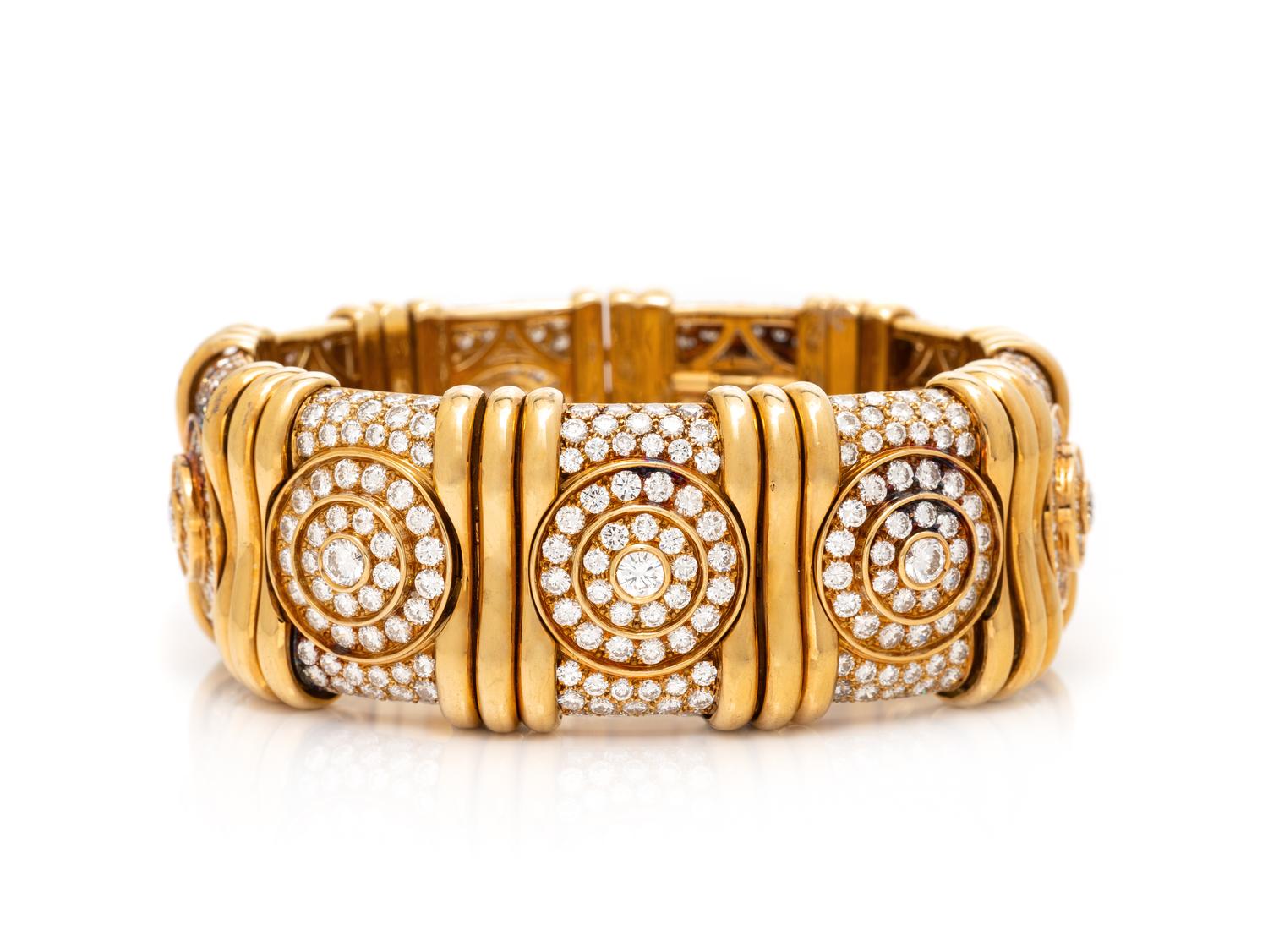 BULGARI, YELLOW GOLD AND DIAMOND BRACELET