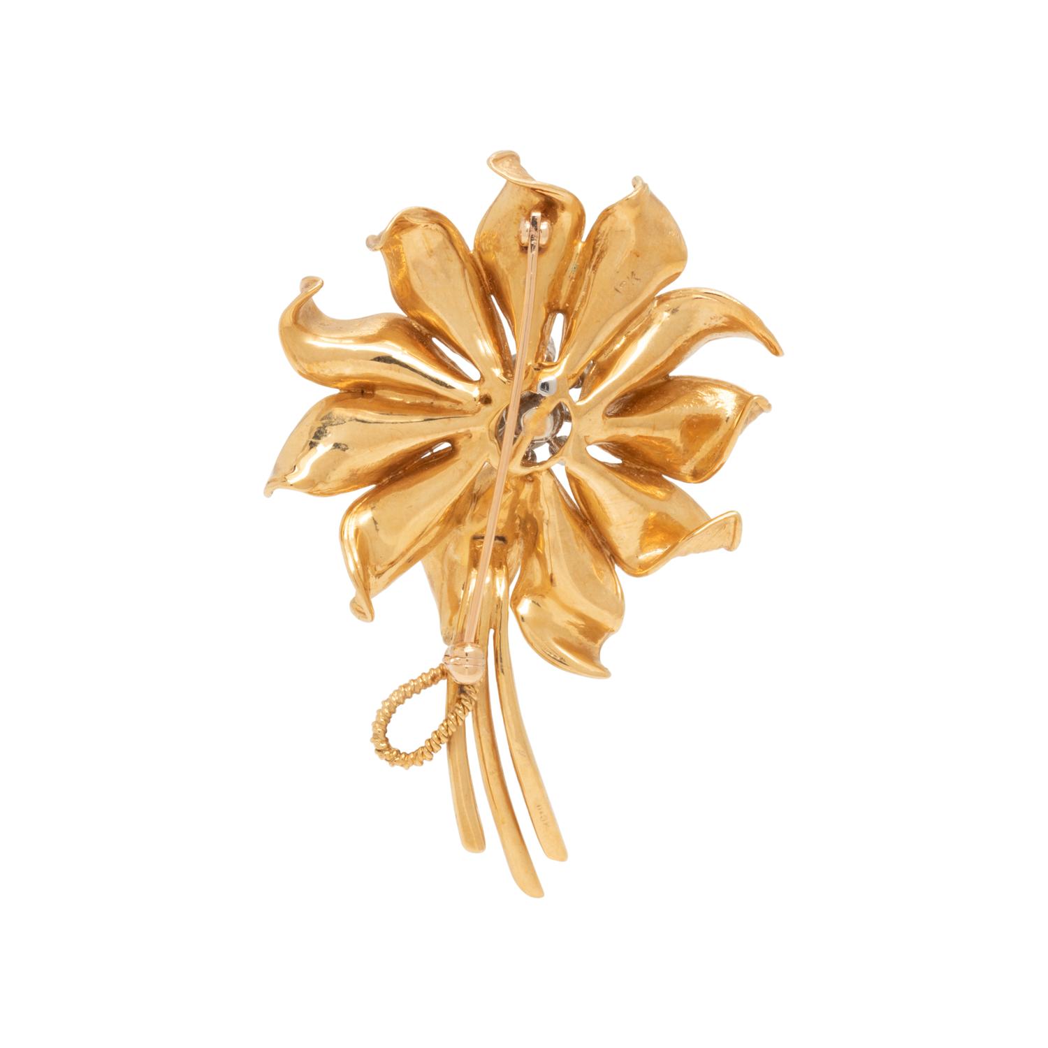 YELLOW GOLD, EMERALD AND DIAMOND FLOWER BROOCH