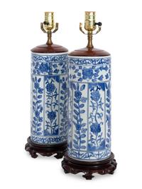 A Pair of Chinese Export Blue and White Porcelain Hat Stands