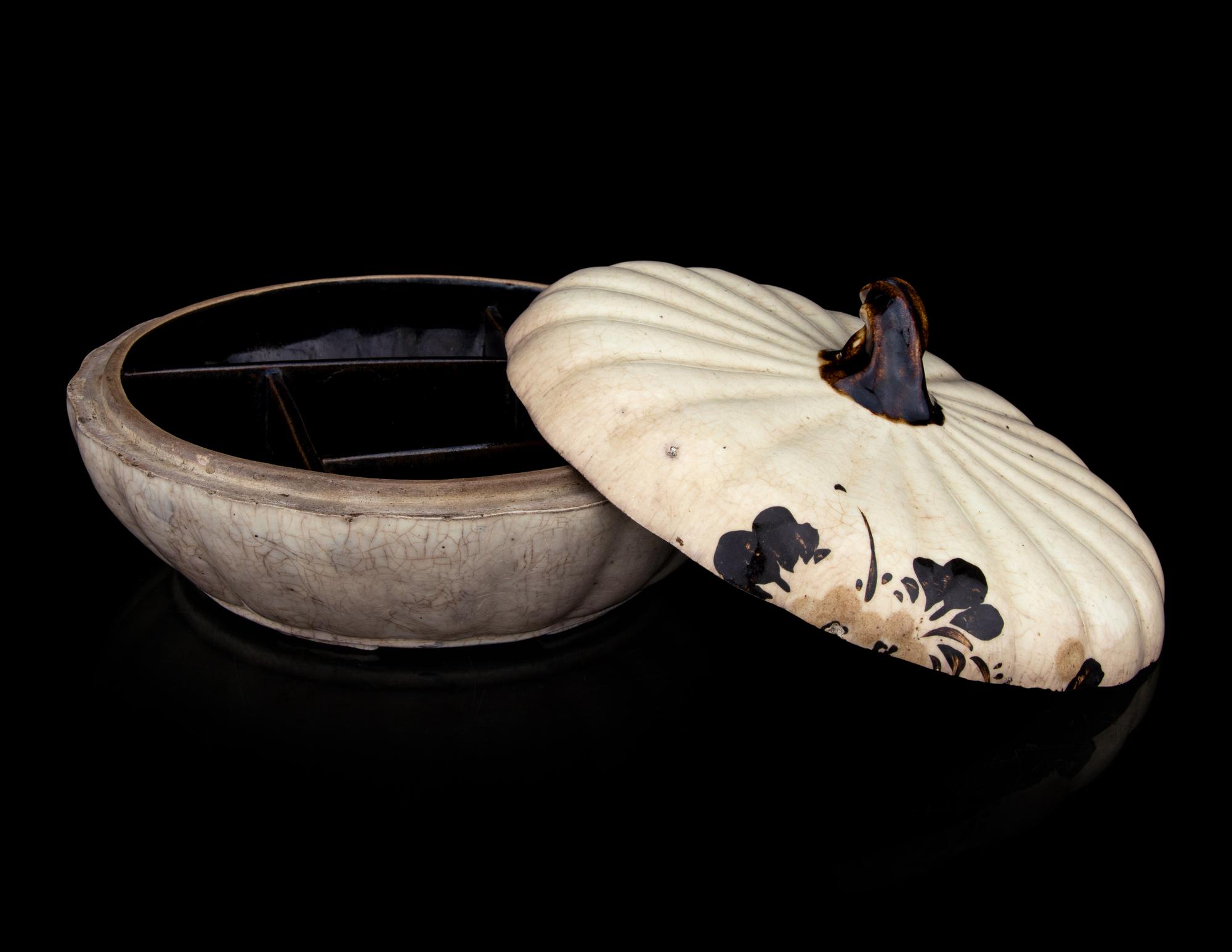 Four Chinese Ceramic Articles