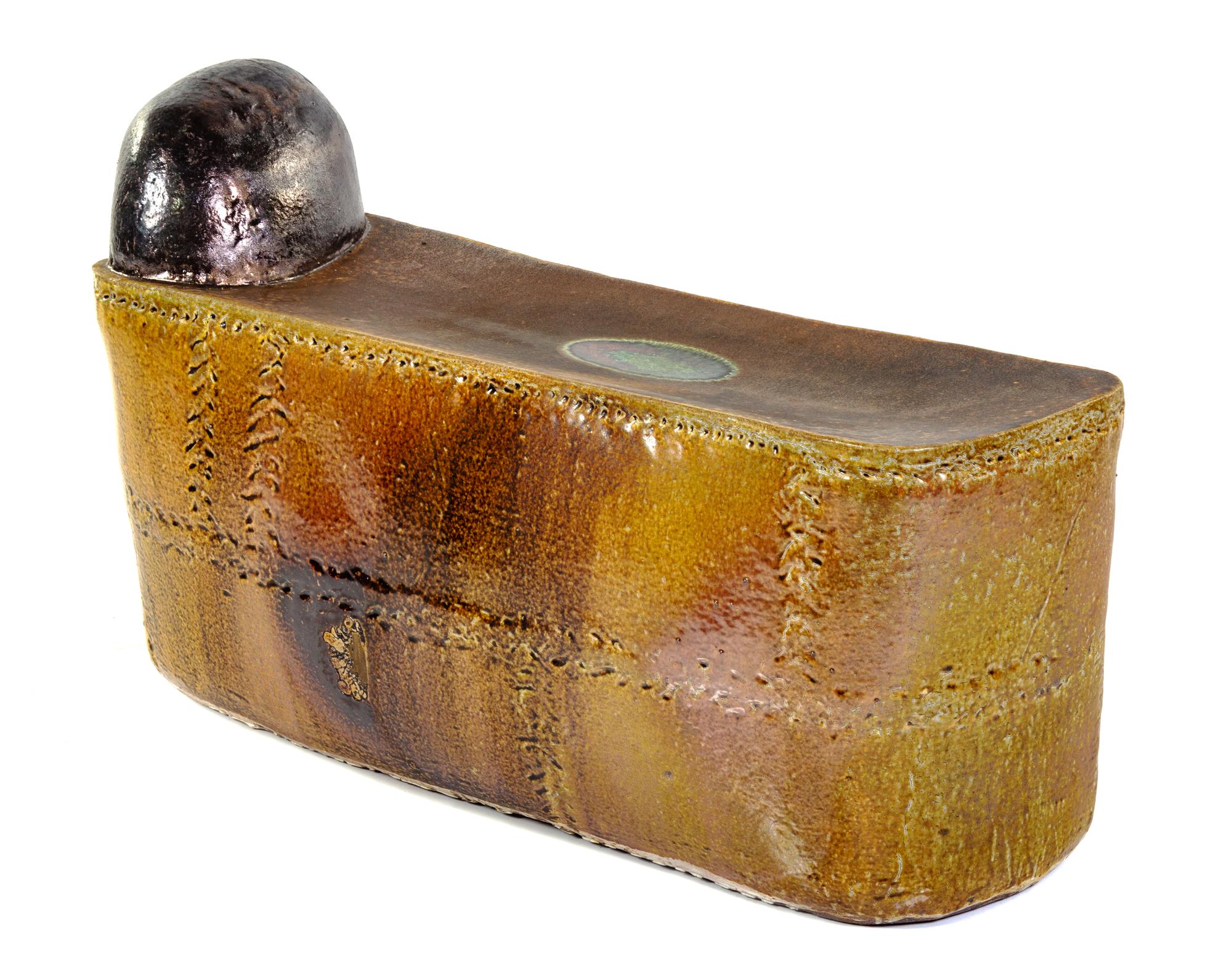 Black Hump Light Brown Stool