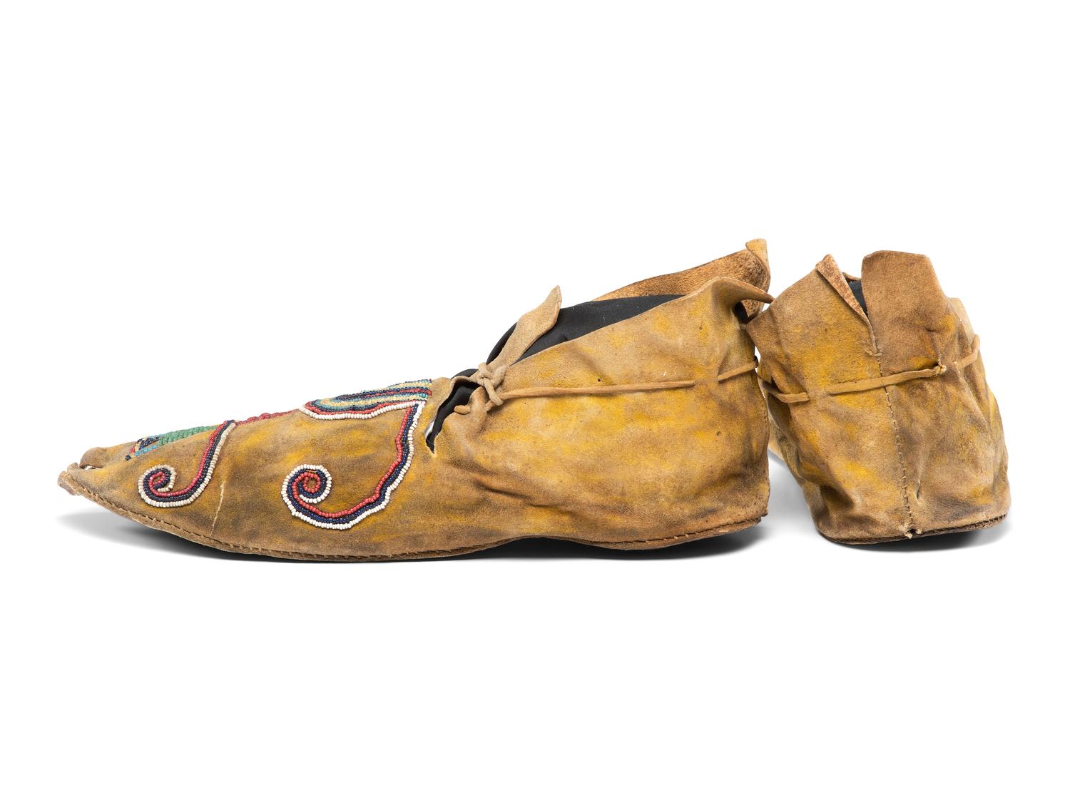 Early Apsáalooke Beaded Hide Moccasins