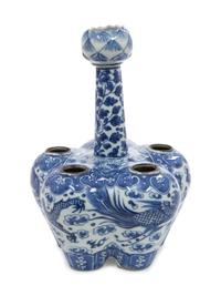 A Chinese Blue and White Bulb Vase — 19TH CENTURY