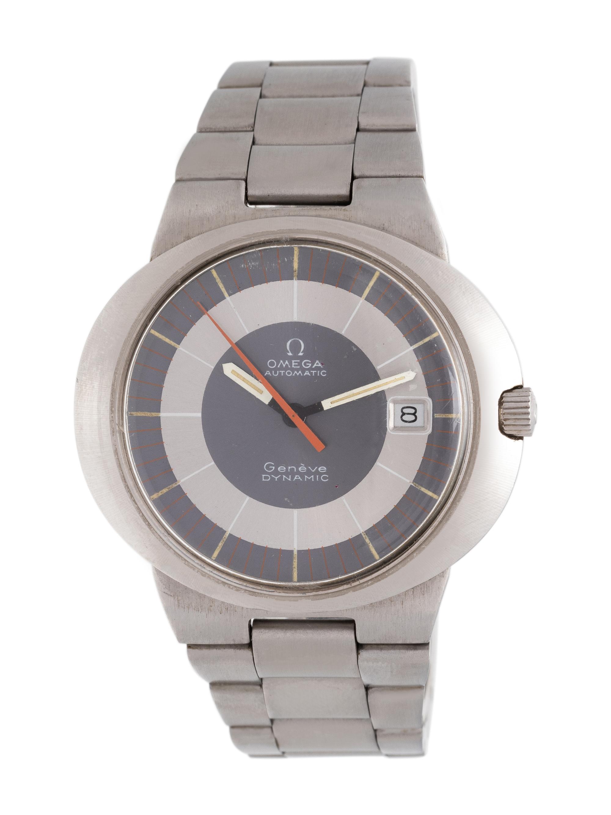 OMEGA, VINTAGE, STAINLESS STEEL 'DYNAMIC' WRISTWATCH