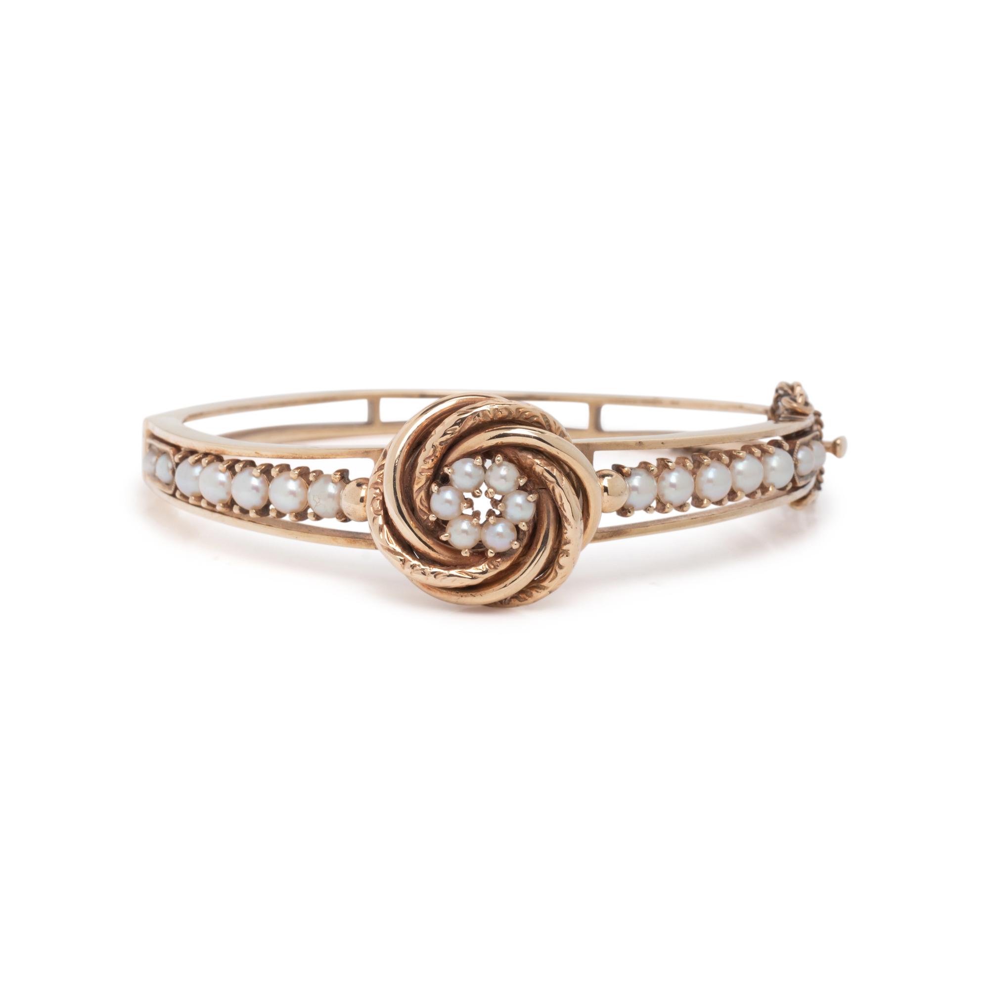 YELLOW GOLD AND CULTURED PEARL BRACELET