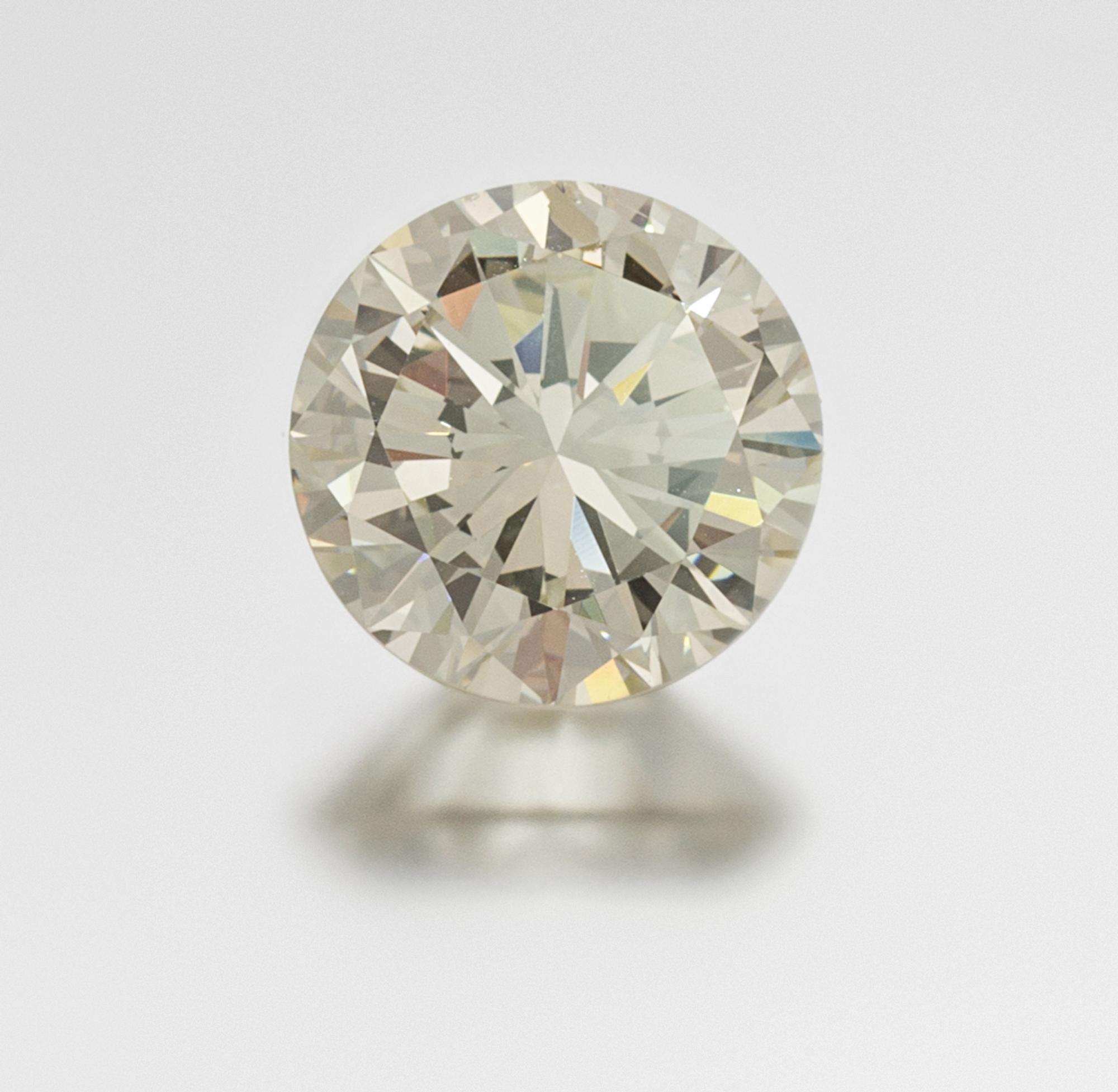 A 6.27 Carat Round Brilliant Cut Diamond, 11.80 dwts.
