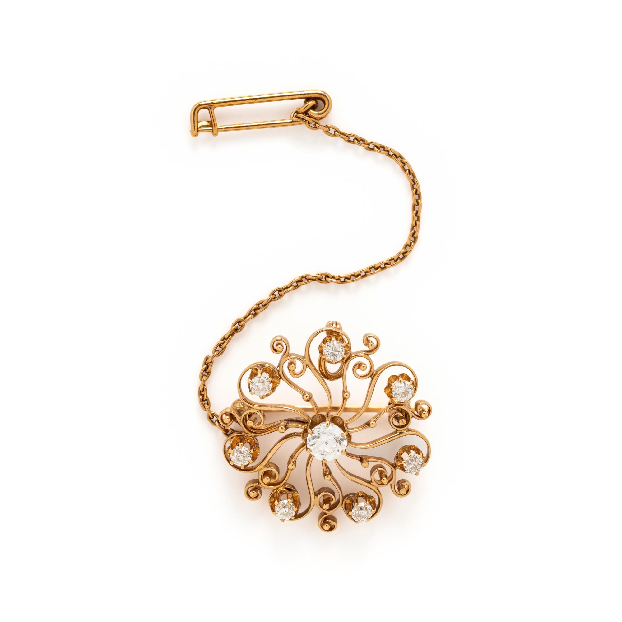 YELLOW GOLD AND DIAMOND BROOCH