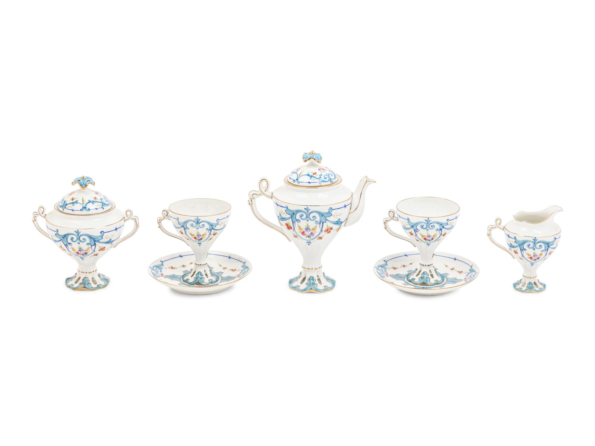 A Limoges Porcelain Tête-à-Tête