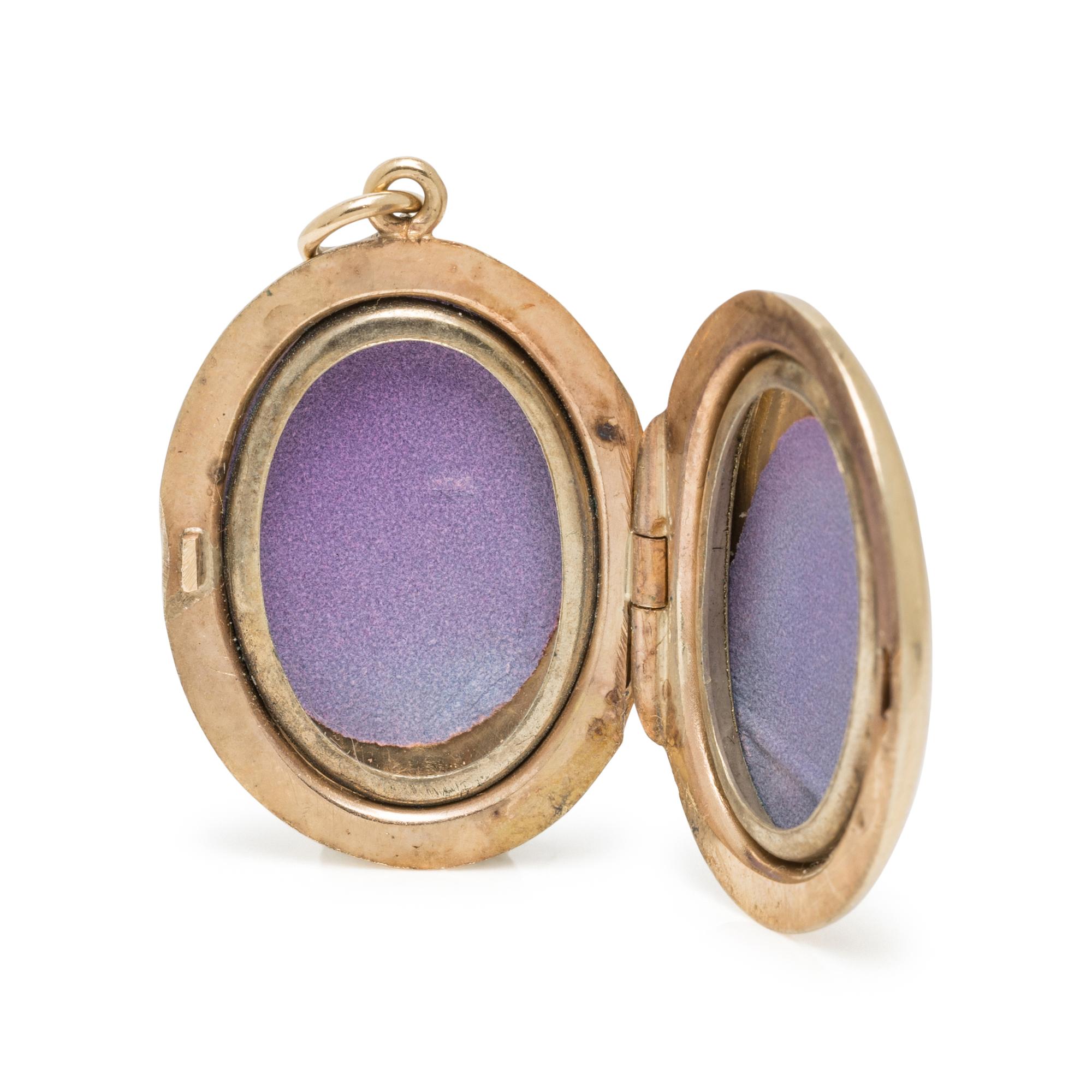 COLLECTION OF BICOLOR GOLD JEWELRY