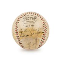 A 1930 Chicago Cubs Team Signed Autograph Baseball with Rogers Hornsby, Hack Wilson, Kiki Cuyler and Gabby Hartnett (Beckett Authentication Services Letter)