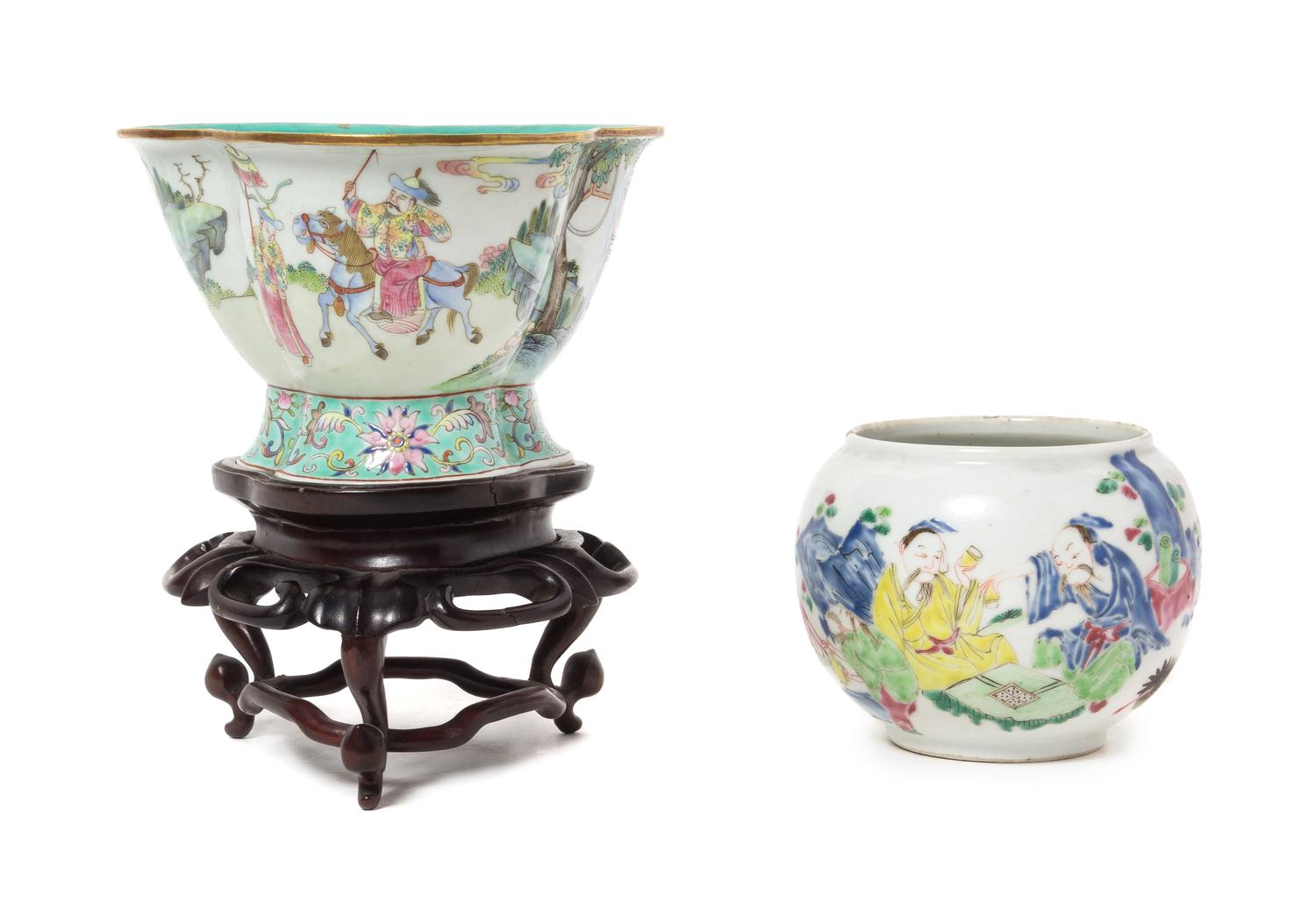 A Famille Rose Porcelain Tri-Lobed Bowl Width of first 5 3/4 inches. — DAOGUANG PERIOD (1821-1851)