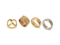COLLECTION OF GOLD RINGS