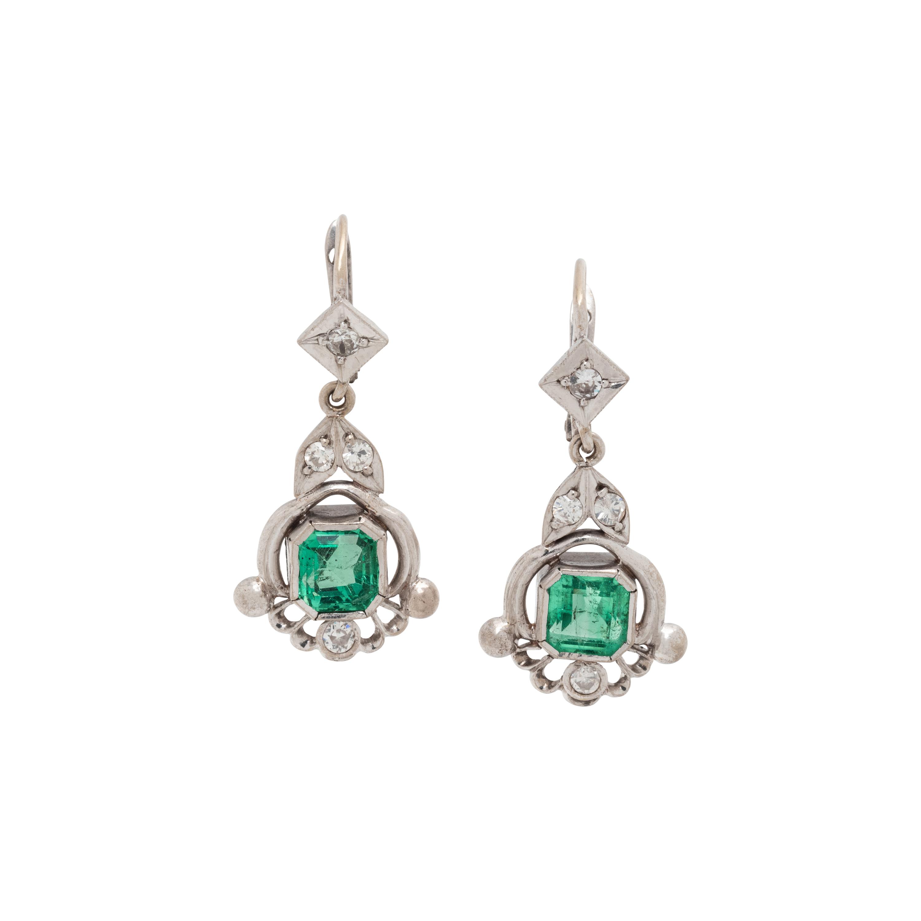 EMERALD AND DIAMOND EARRINGS