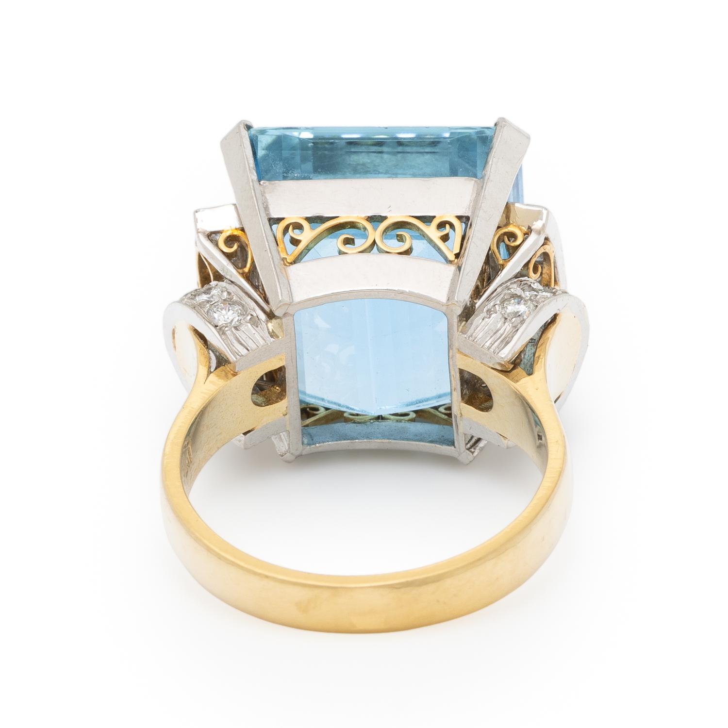 AQUAMARINE AND DIAMOND RING