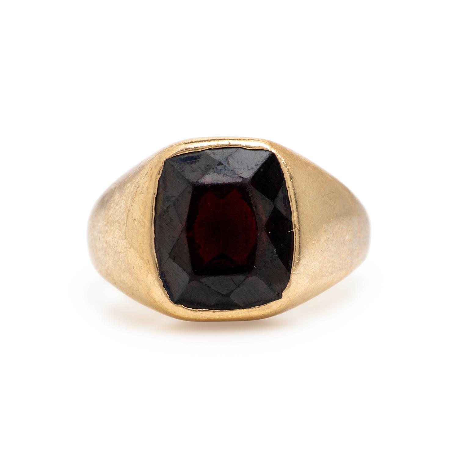 Garnet and Yellow Gold Ring