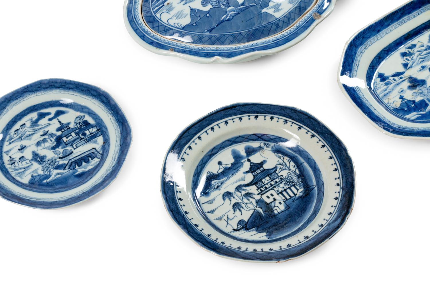 An Assembled Chinese Export Blue and White Porcelain Part Dinner Service — 18TH/19TH CENTURY