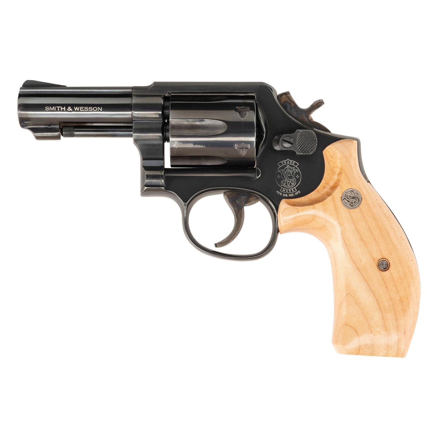 *Smith & Wesson Model 547