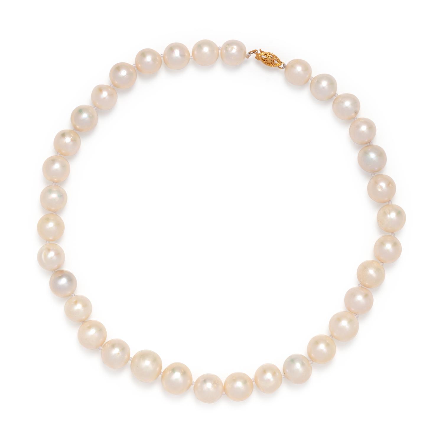 CULTURED PEARL NECKLACE