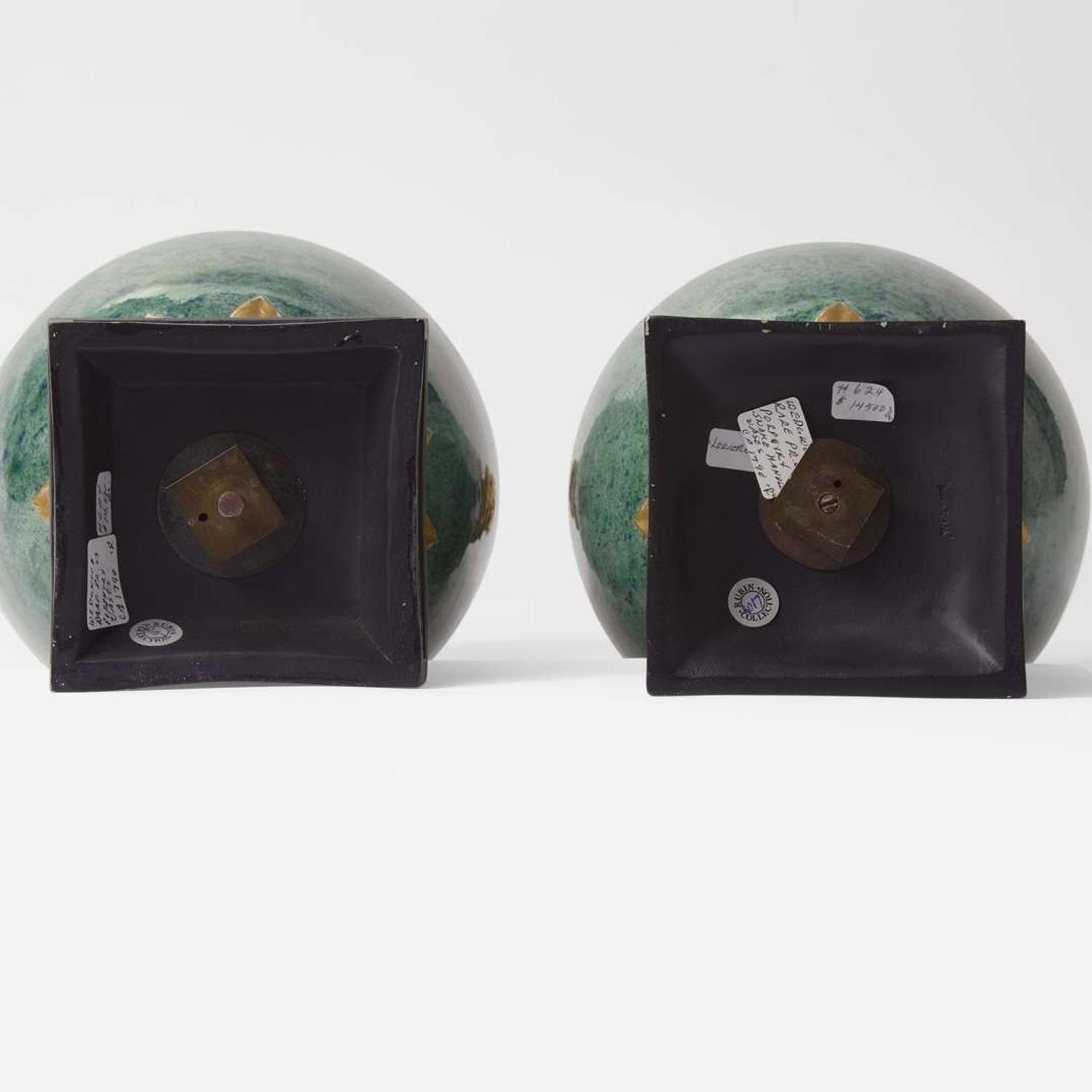 A Pair of Wedgwood Simulated Porphyry Snake-Handled Vases UK, circa 1790 and later