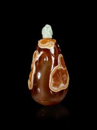 A Carved Agate Jujube-Form Snuff Bottle
