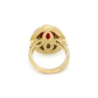 YELLOW GOLD AND CORAL RING