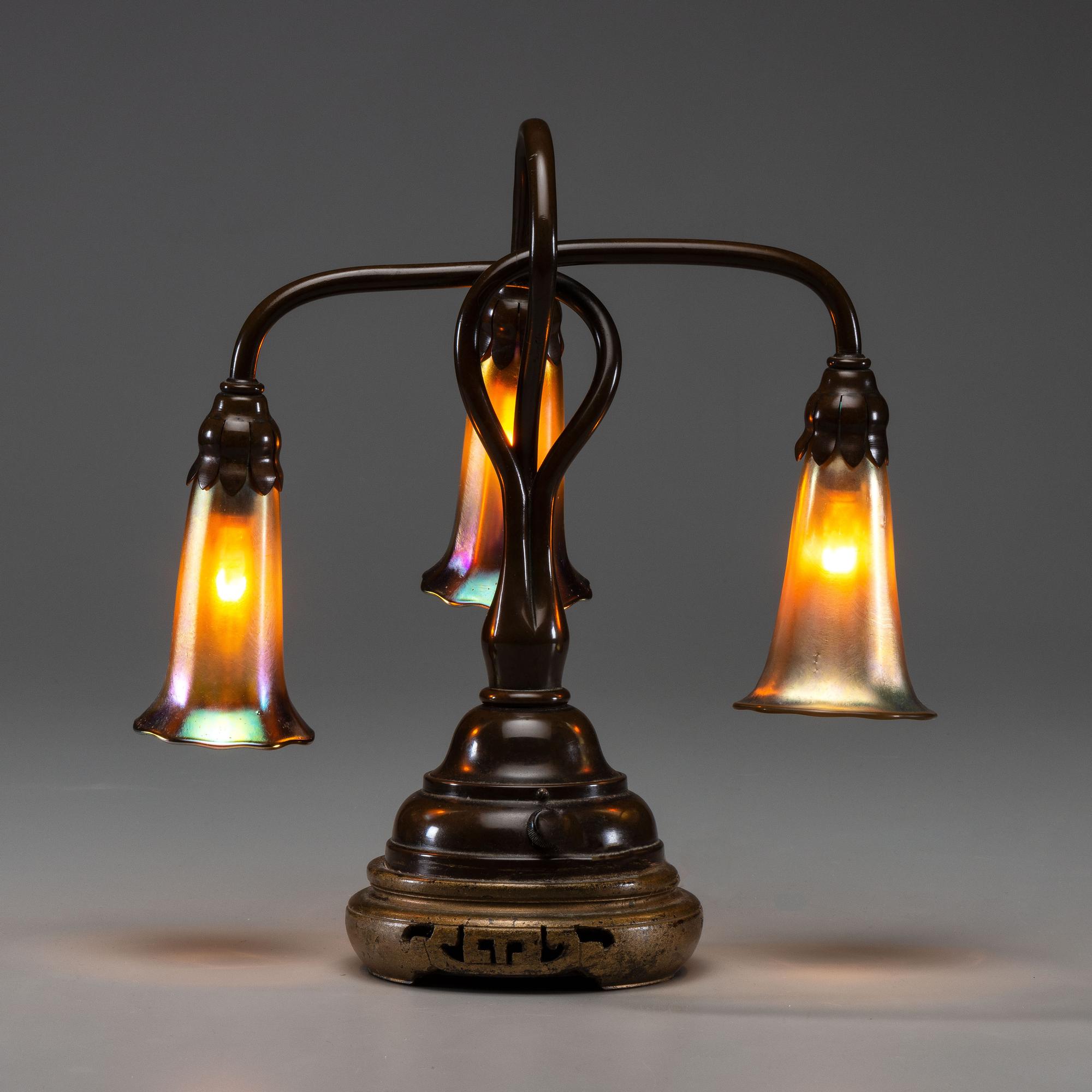 Table Lamp with Quezal Shades American, 20th Century