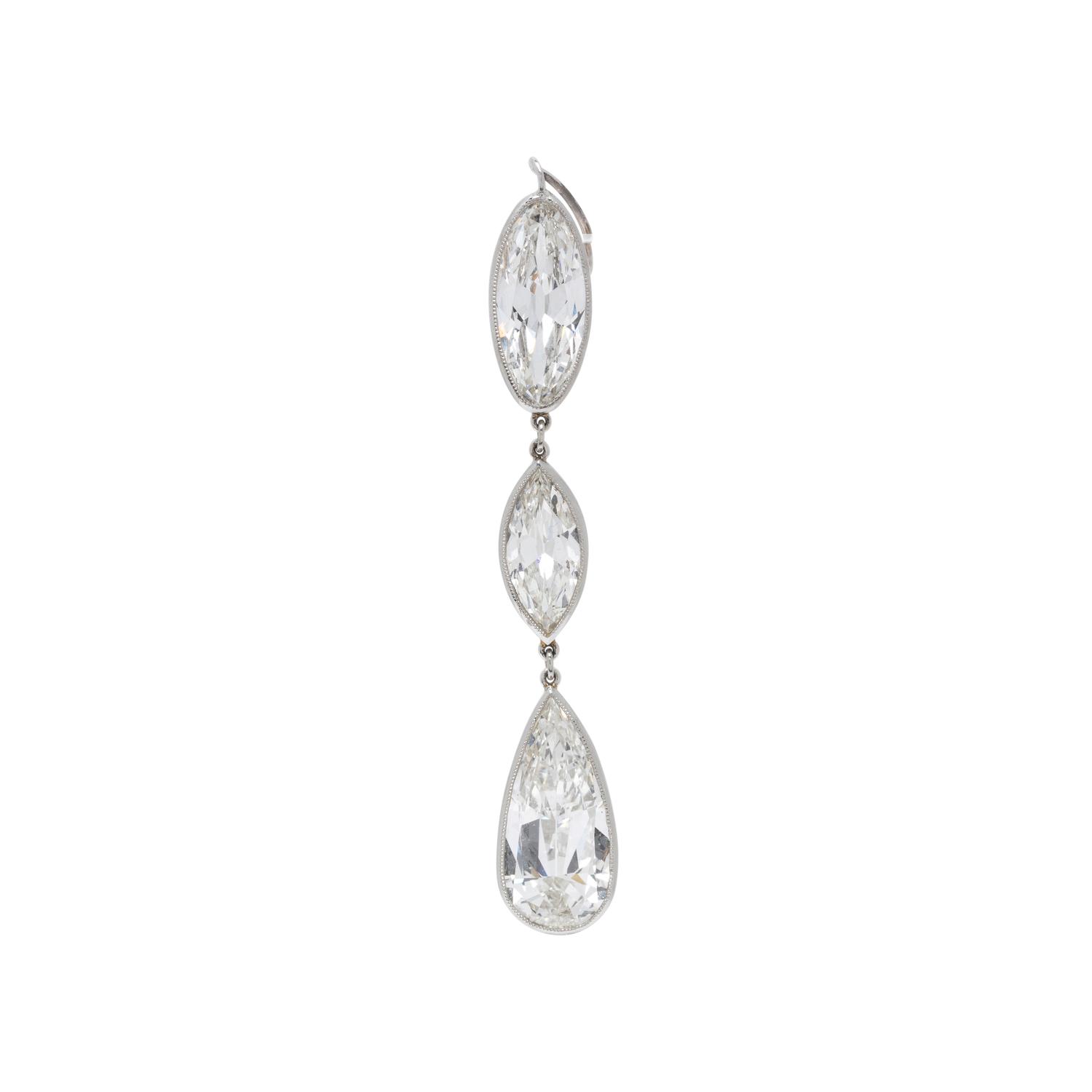 DIAMOND AND PLATINUM PENDANT