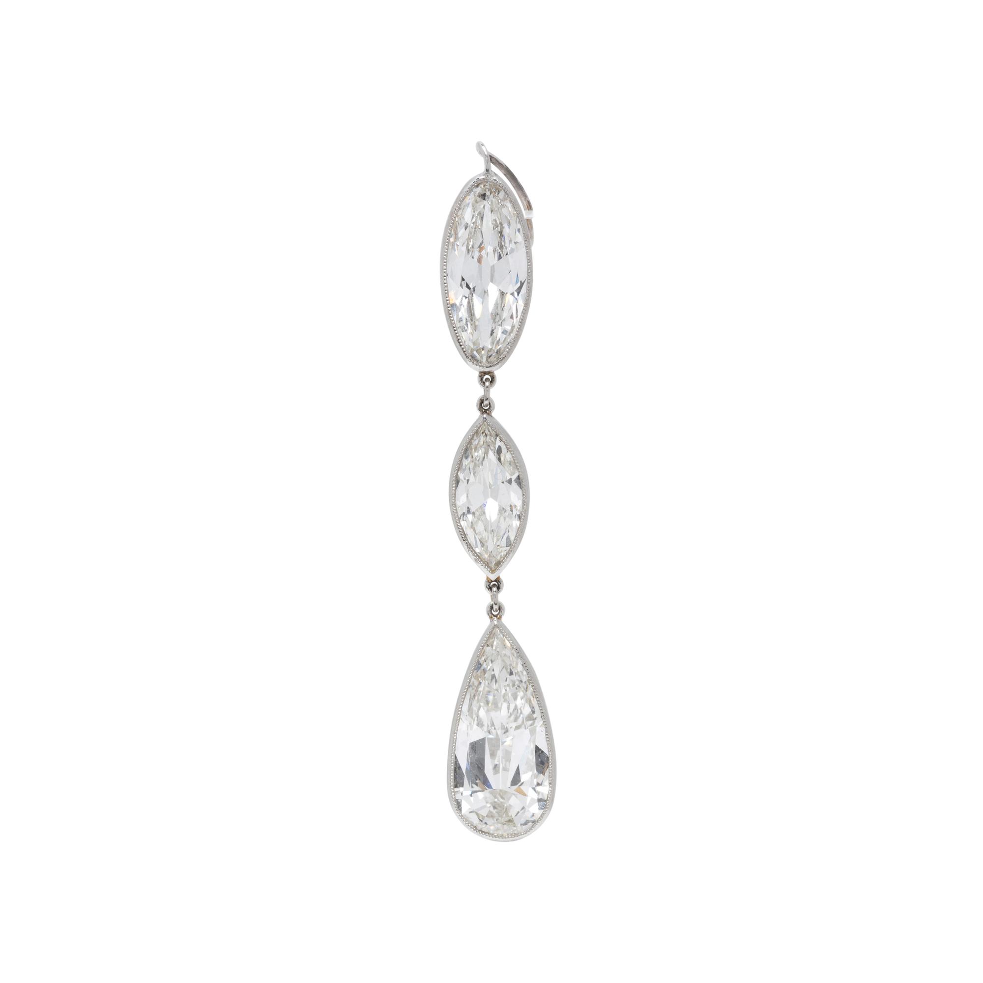 DIAMOND AND PLATINUM PENDANT