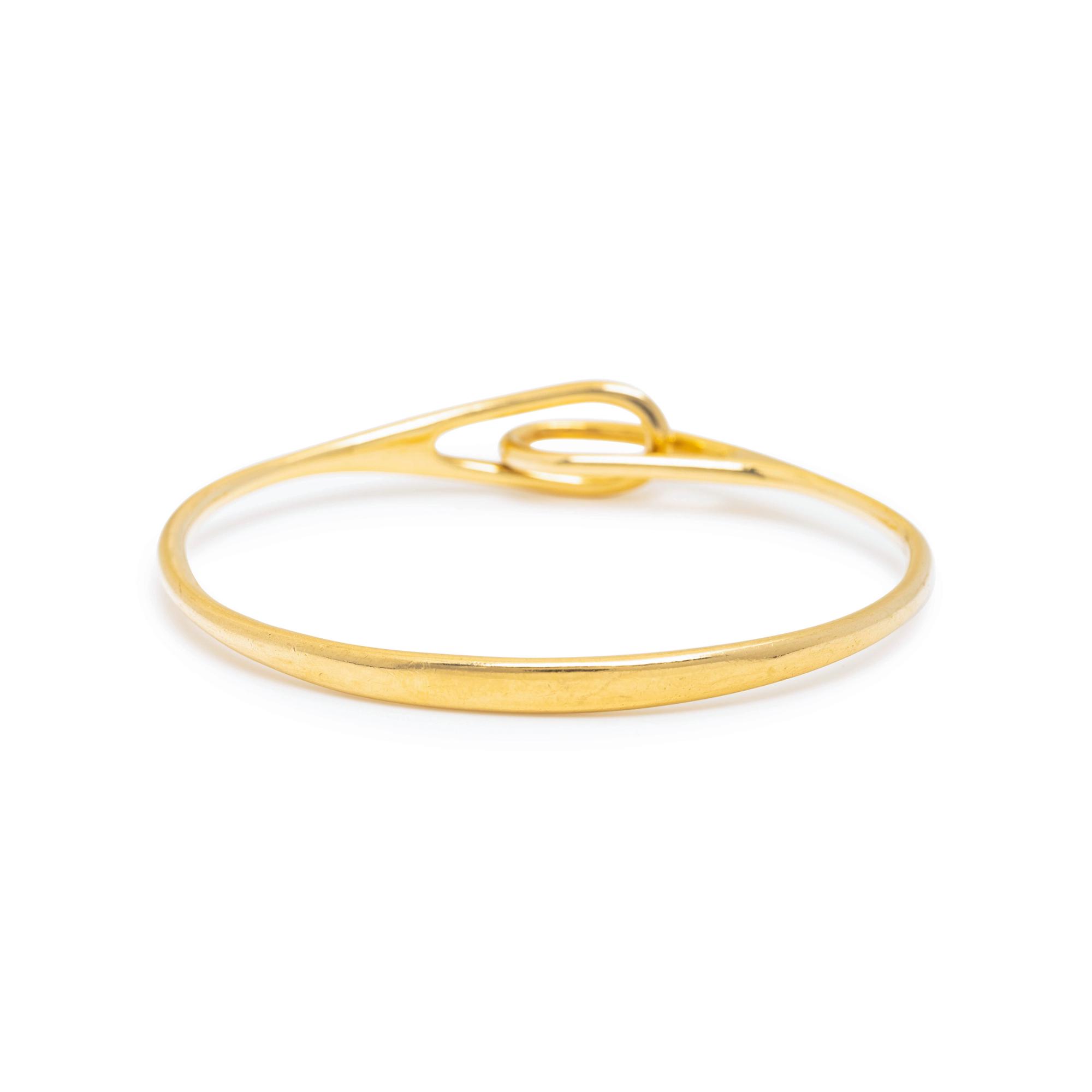 TIFFANY & CO., YELLOW GOLD BANGLE BRACELET