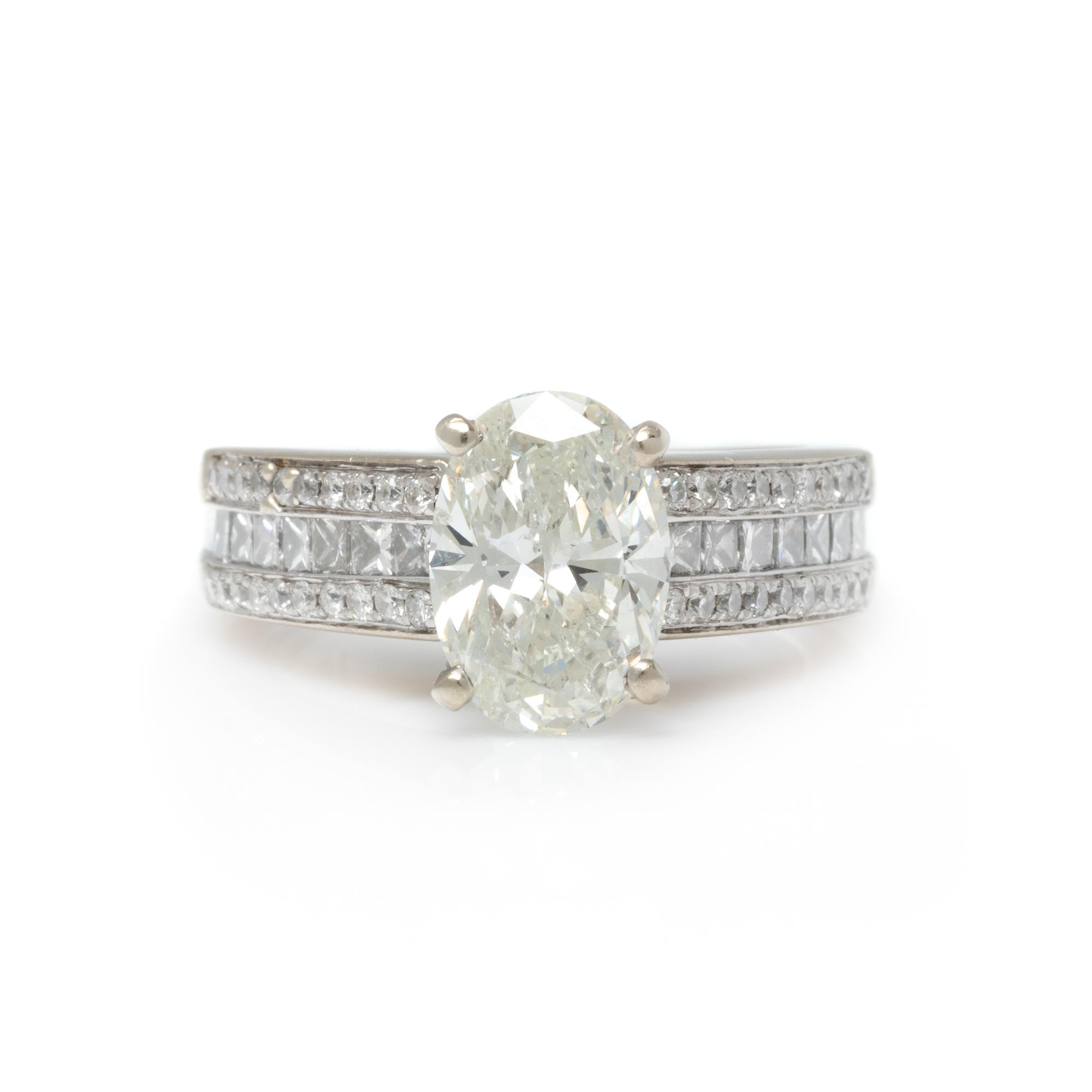 DIAMOND RING